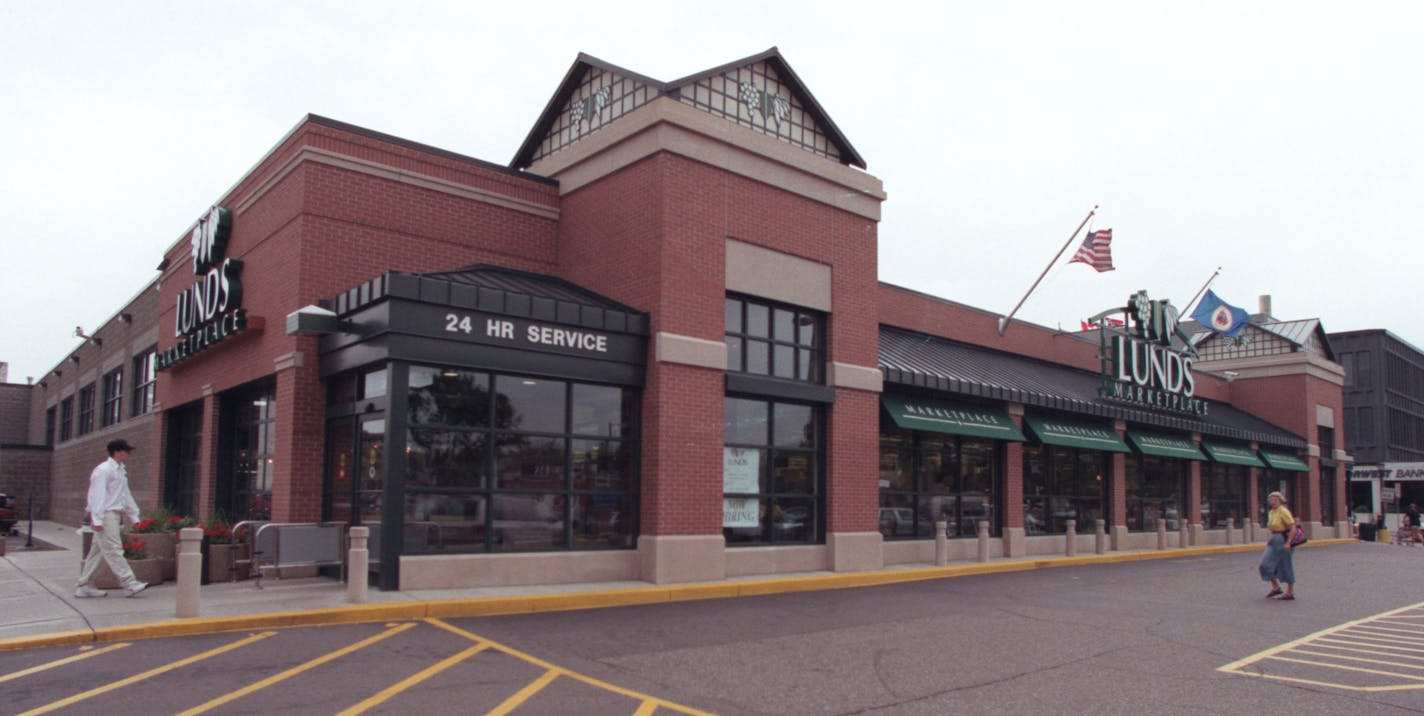 Lunds in Uptown, Minneapolis, in 1997.