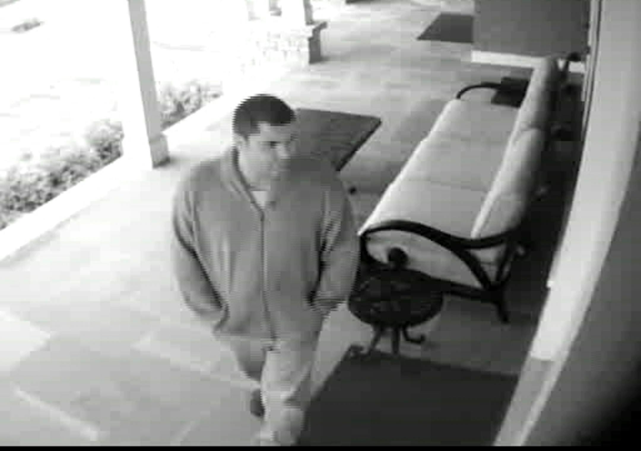 Minneapolis Police suspect this man is responsible for numerous sophisticated, high-end burglaries in Minneapolis, Edina, Minnetonka, Wayzata and Plymouth.