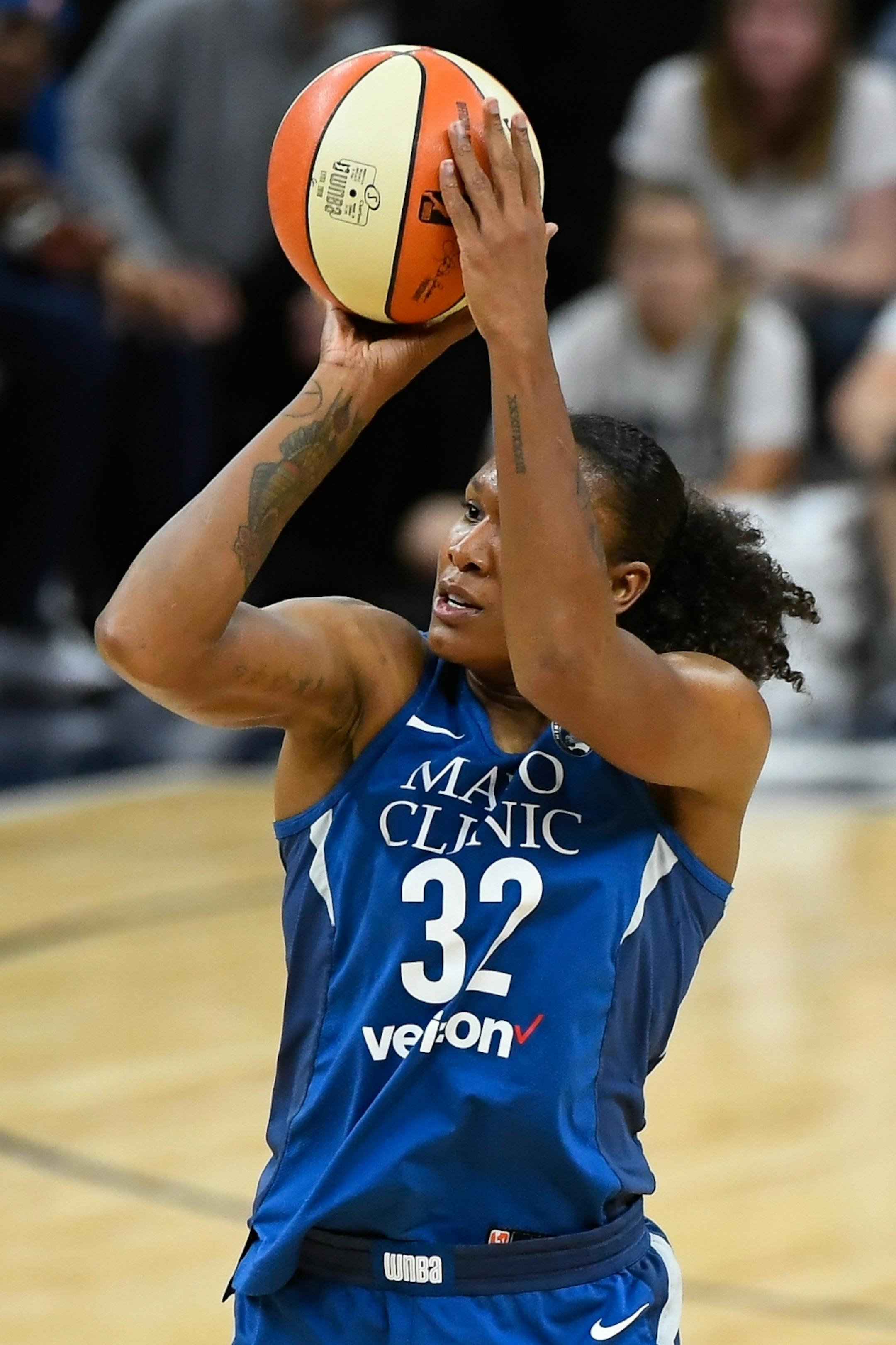 Minnesota Lynx forward Rebekkah Brunson (32) hit a 3-point basket in the first quarter against the Los Angeles Sparks.