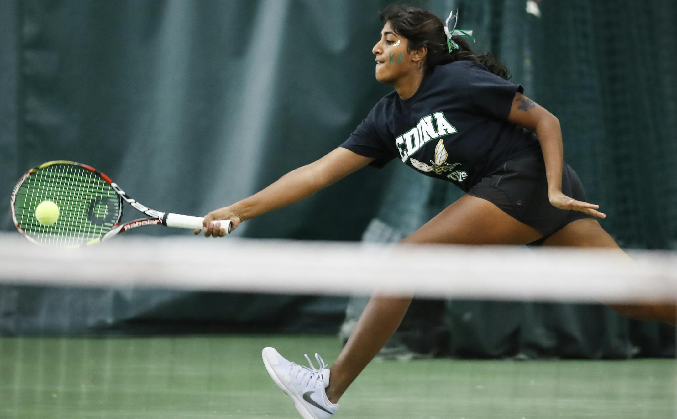 Edina's Sophia Reddy hit the ball in a first singles match against Katelyn Tarrolly during the 2A team tennis girls championship between Edina and St. Cloud Tech at the Baseline Tennis Center at the University of Minnesota on Wednesday, October 25, 2017, in Minneapolis, Minn. ] RENEE JONES SCHNEIDER &#x2022; renee.jones@startribune.com