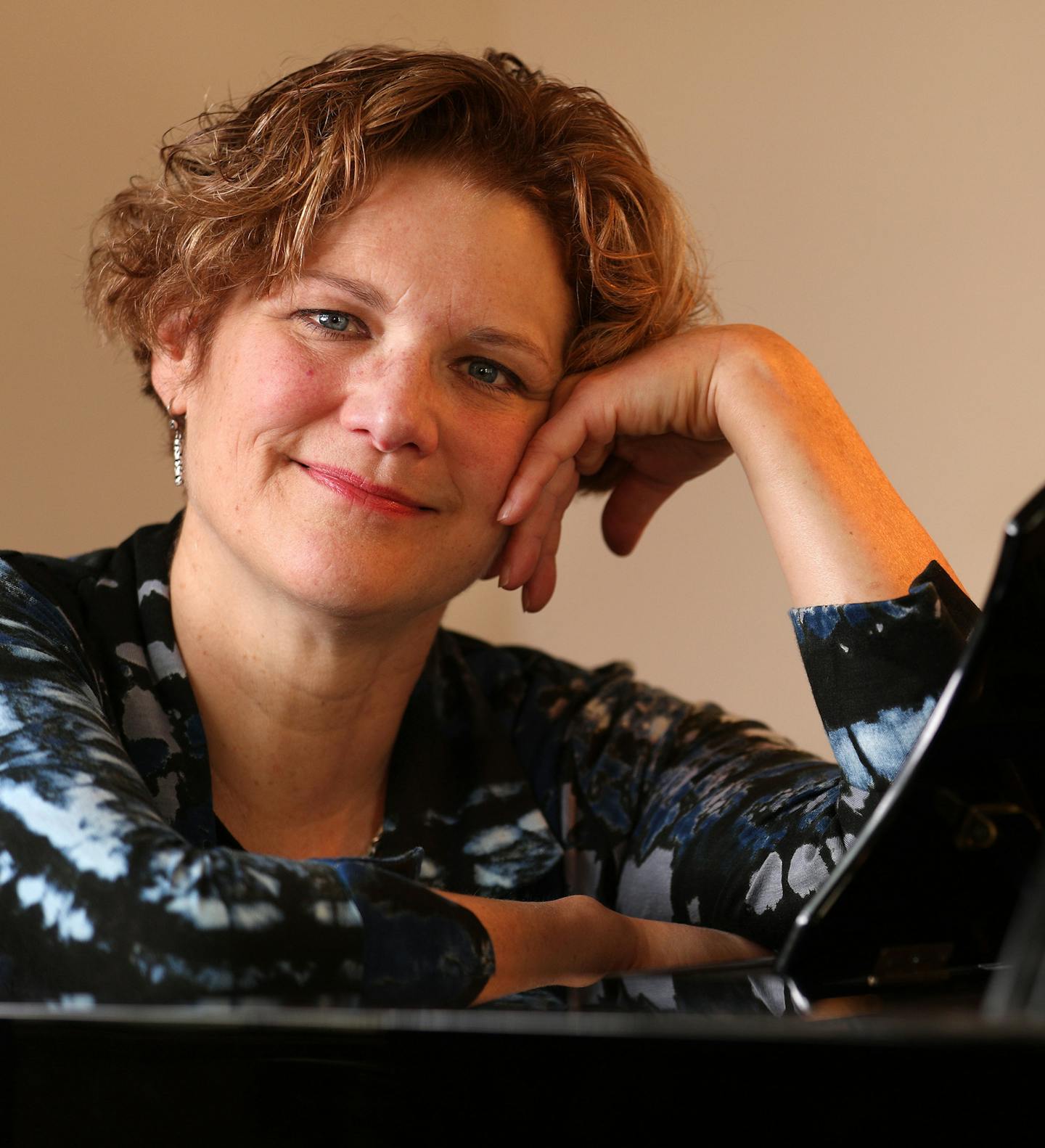 Jazz pianist Laura Caviani sat for a portrait in her home . ] ANTHONY SOUFFLE &#xef; anthony.souffle@startribune.com Jazz pianist Laura Caviani sat for a portrait in her home Thursday, Sept. 28, 2017 in Minneapolis.