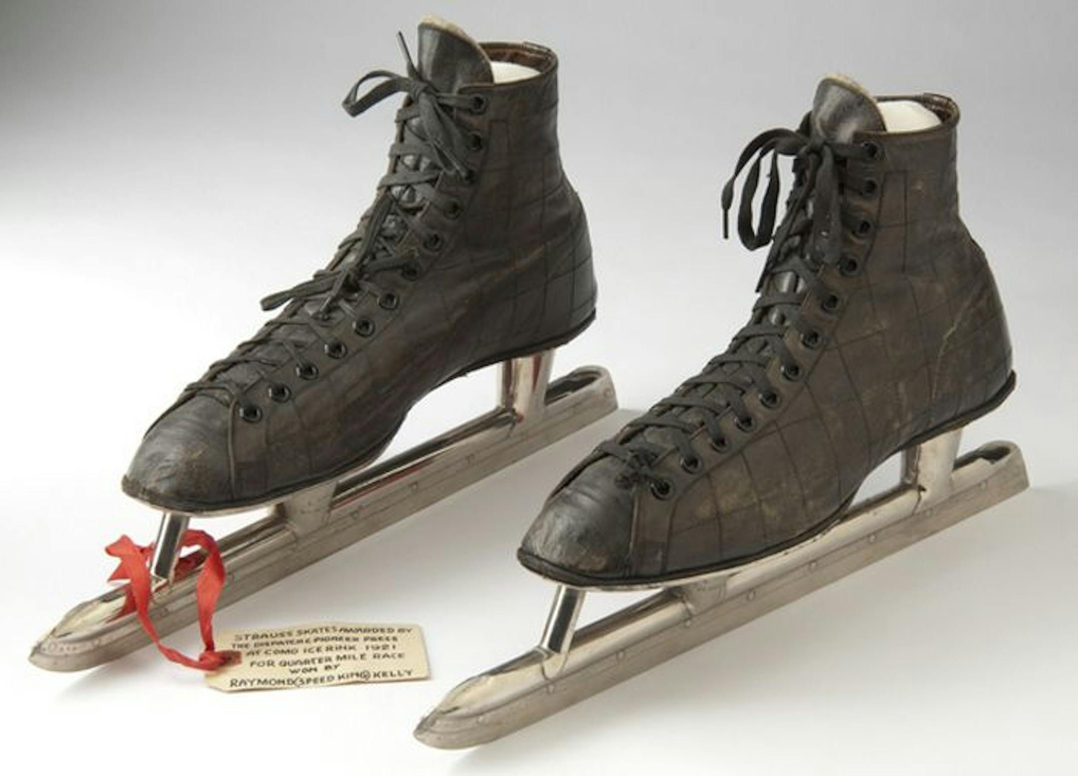 Racing skates from St. Paul's famous Strauss Skates shop are featured on the MNopedia site.