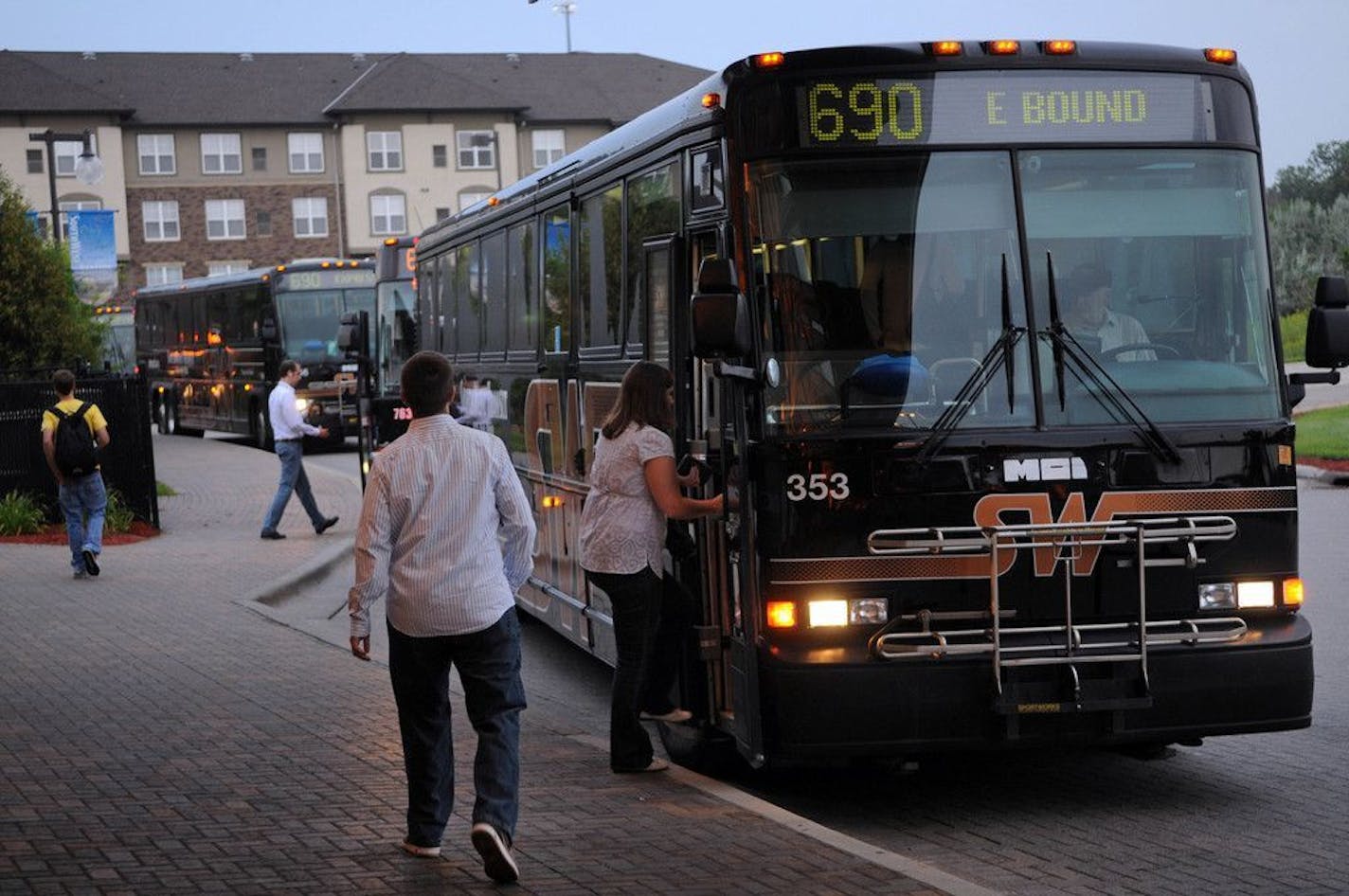 SouthWest Transit CEO Len Simich sent Minneapolis Mayor Jacob Frey a letter saying buses should be given priority while a major downtown block is closed.