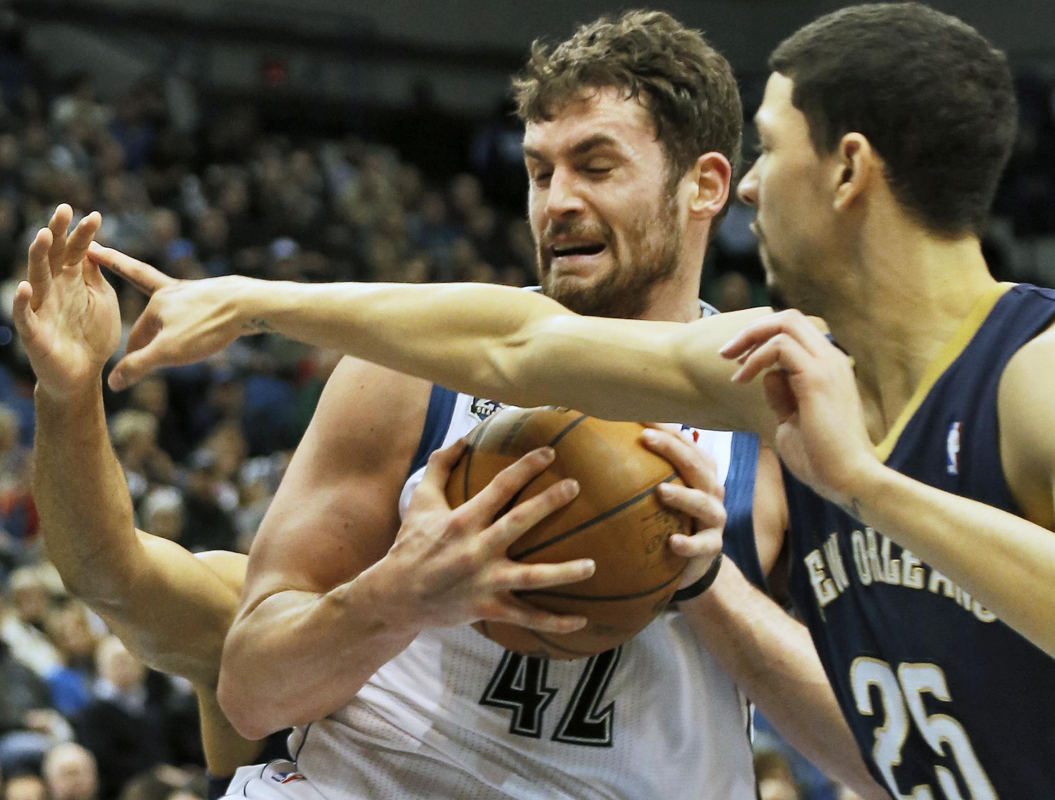 Minnesota Timberwolves vs. New Orleans Pelicans. Minnesota won 88-77. Kevin Love grabbed a first half rebound. (MARLIN LEVISON/STARTRIBUNE(mlevison@startribune.com)