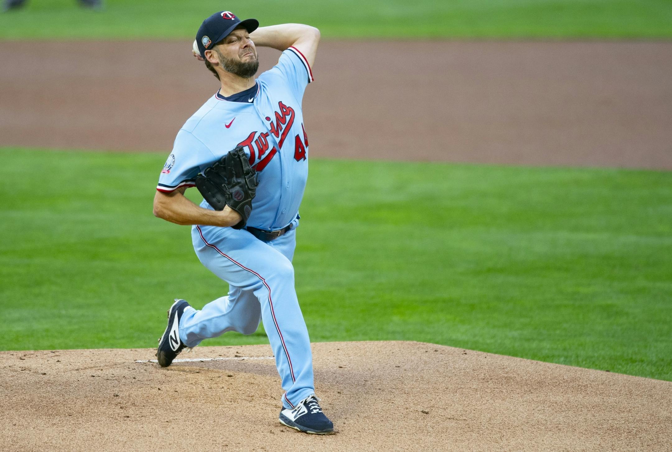 Minnesota Twins starting pitcher Rich Hill (44) threw out a pitch in the first inning against the Brewers on Wednesday night.