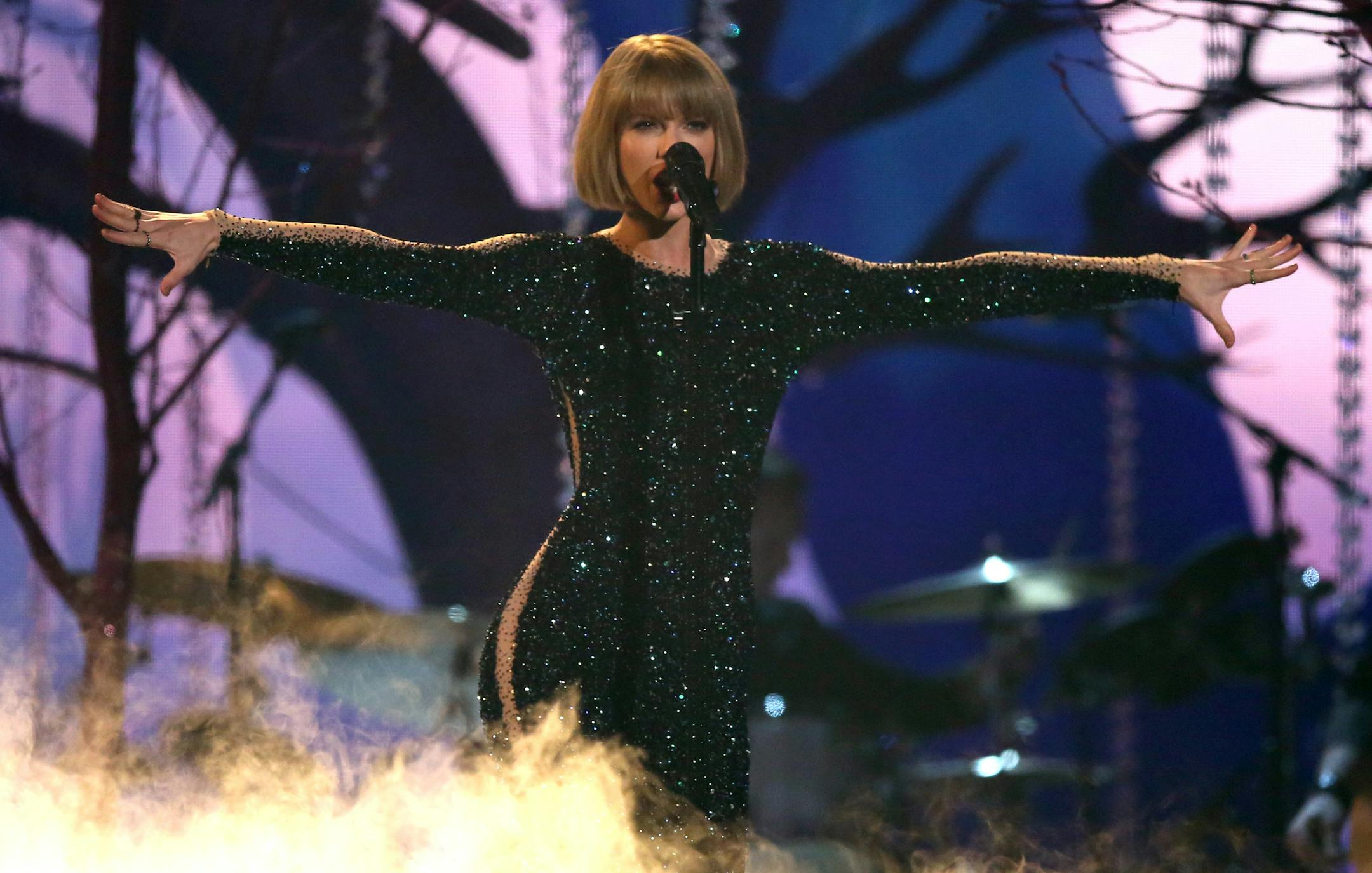 Taylor Swift performs at the 58th annual Grammy Awards on Monday, Feb. 15, 2016, in Los Angeles. (Photo by Matt Sayles/Invision/AP)