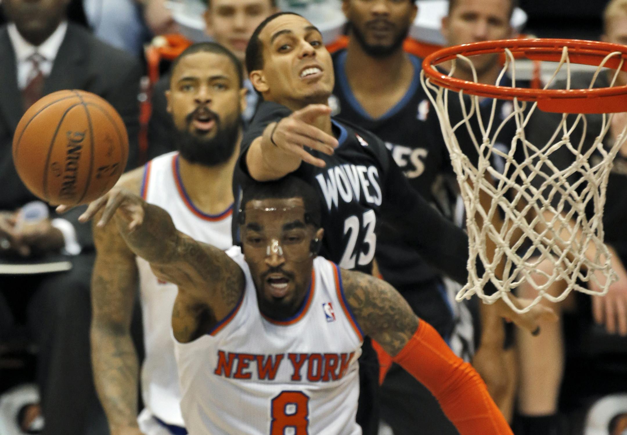 Knicks J.R. Smith (8) knocked the ball away from Wolves Kevin Martin (23). ] Minnesota Timberwolves vs. New York Knicks. (MARLIN LEVISON/STARTRIBUNE(mlevison@startribune.com)