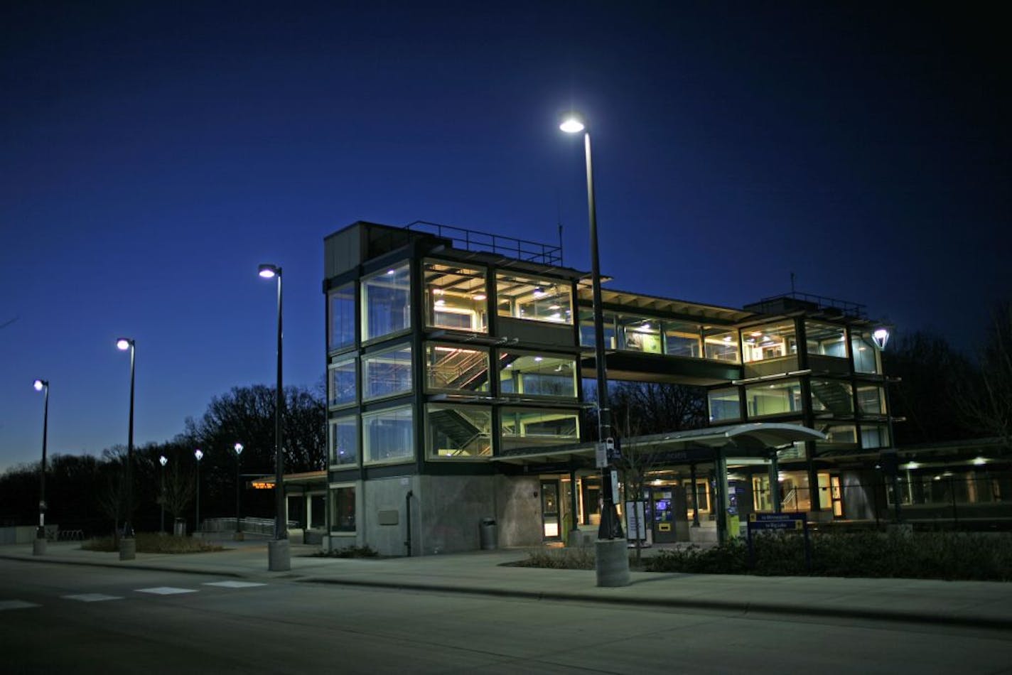 The Northstar station in Coon Rapids at 7am, Dec. 4, 2012.