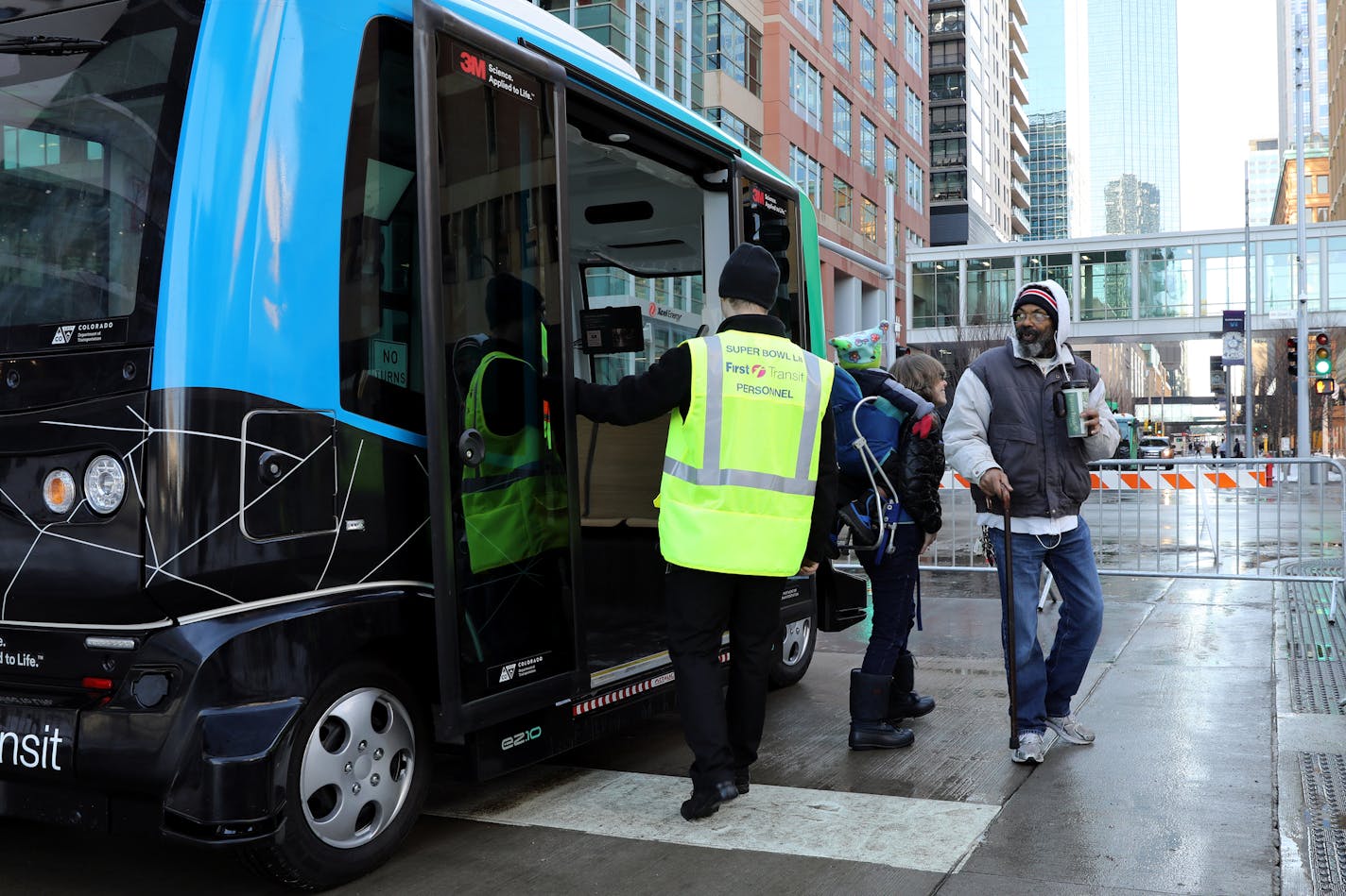 The Minnesota Department of Transportation offered free rides Friday in a driverless shuttle bus traveling a one-block section of the Nicolett Mall in Minneapolis.