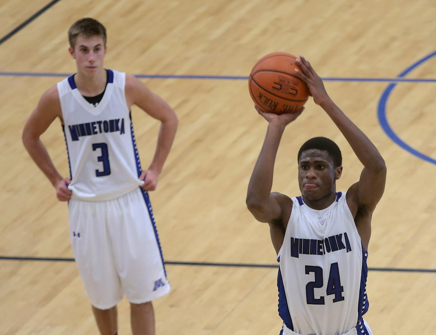 A Mr. Basketball finalist at Minnetonka, Riley Dearring (24) couldn&#x2019;t find playing time for a struggling Wisconsin team this season.