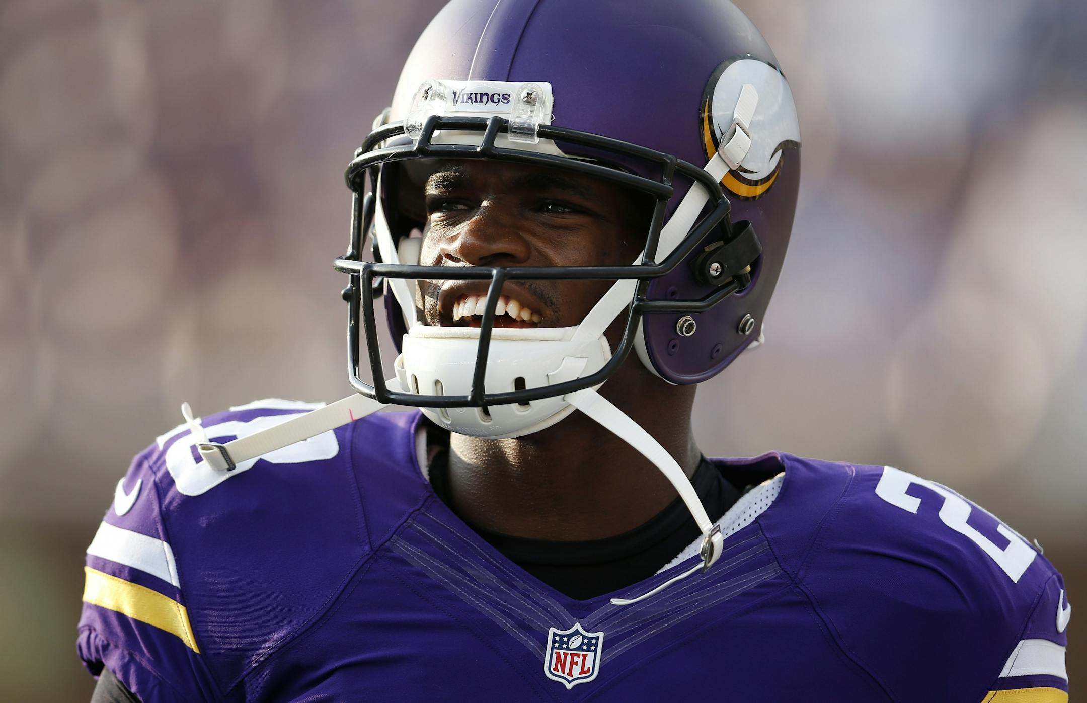 Minnesota Vikings running back Adrian Peterson (28) during pre game warm ups.