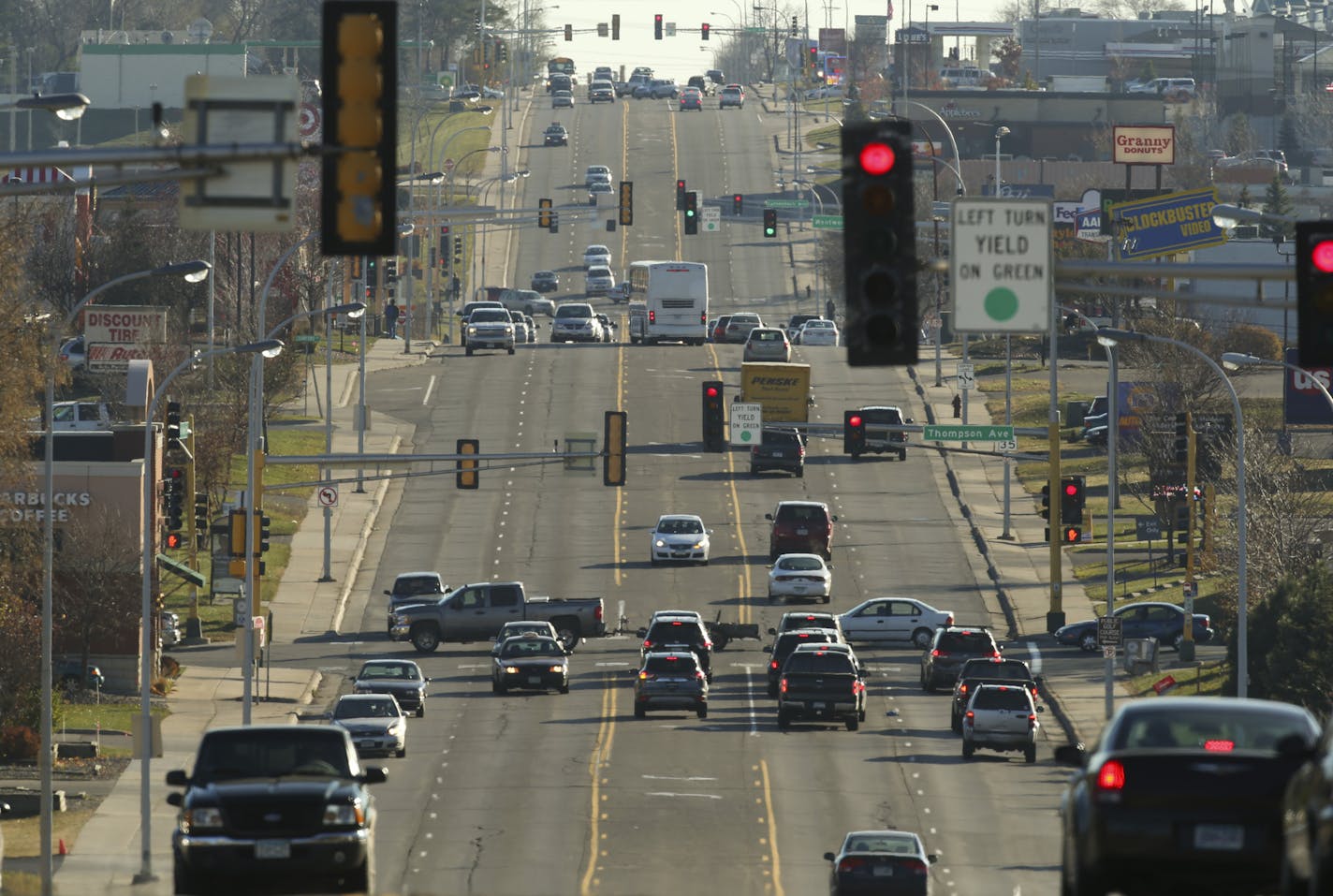 West St. Paul is heading into the largest, most expensive public works project in the city's history: the reconstruction of Robert Street. Officials and residents had wanted the new street to transform the sea of concrete on Robert and give the city a new face. But now landscaping plans are out and there is no room in the boulevard for trees. The view looking south on S. Robert St. from Logan AVe. E. in West St. Paul Tuesday afternoon, November 12, 2013. ] JEFF WHEELER &#x2022; jeff.wheeler@star