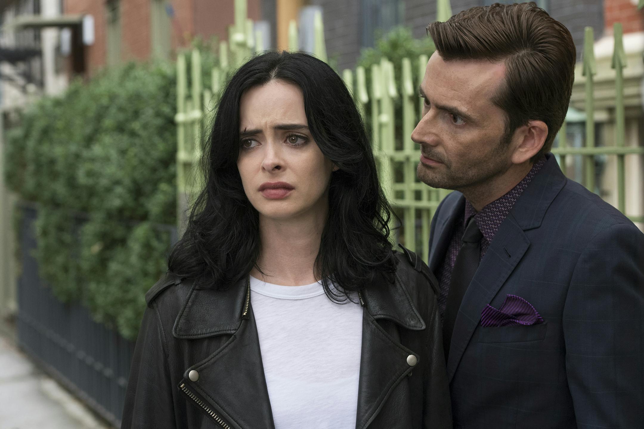 Krysten Ritter and David Tennant in "Marvel's Jessica Jones" on Netflix.