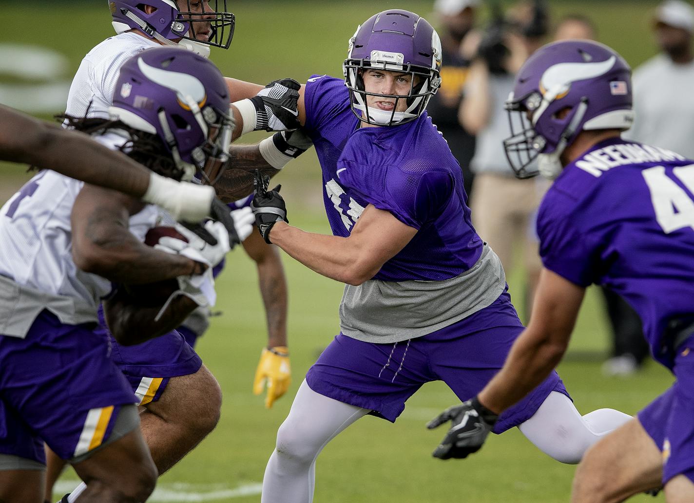 Minnesota Vikings linebacker Brett Taylor.