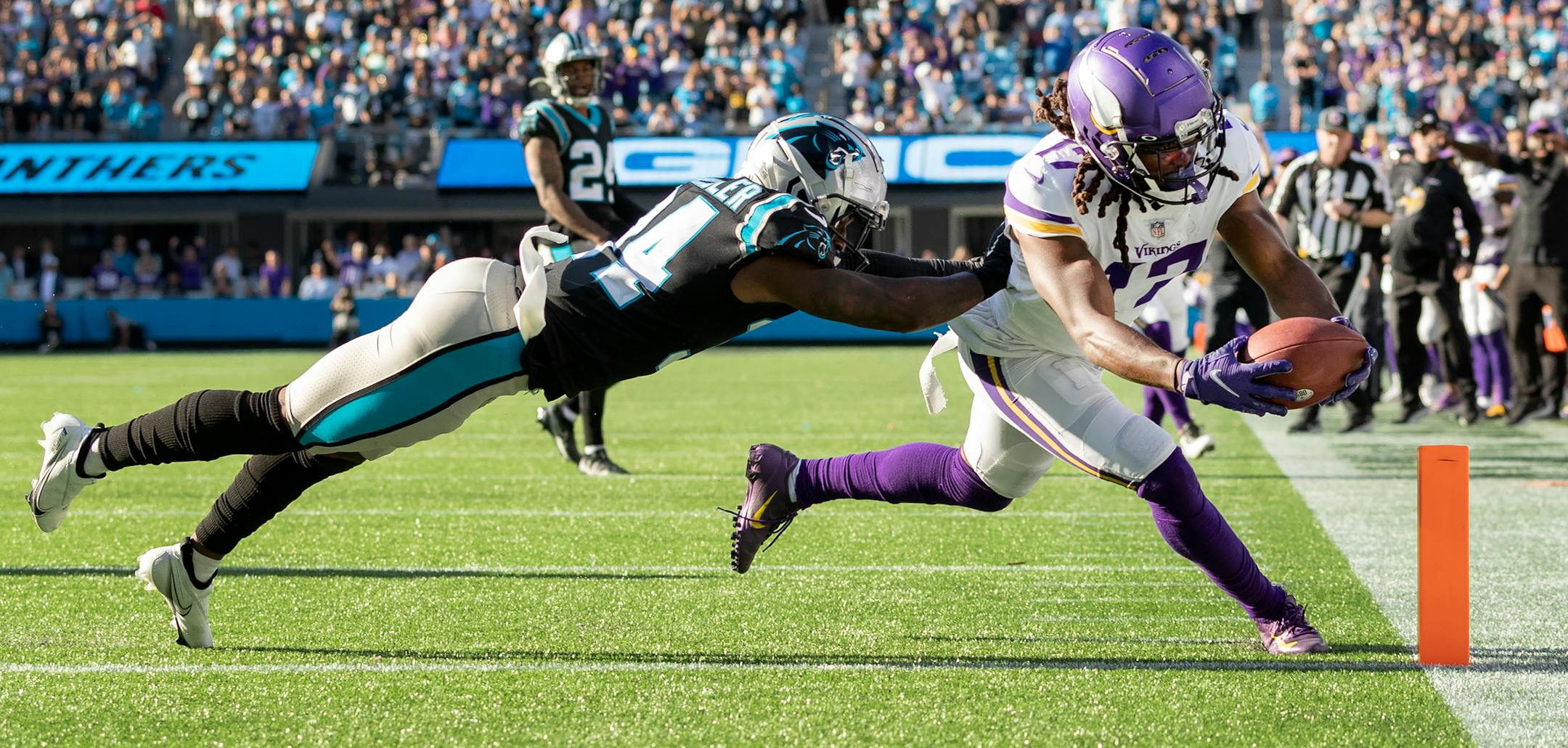 Minnesota Vikings receiver K.J. Osborn (17) caught a 27-yard touchdown reception in overtime.