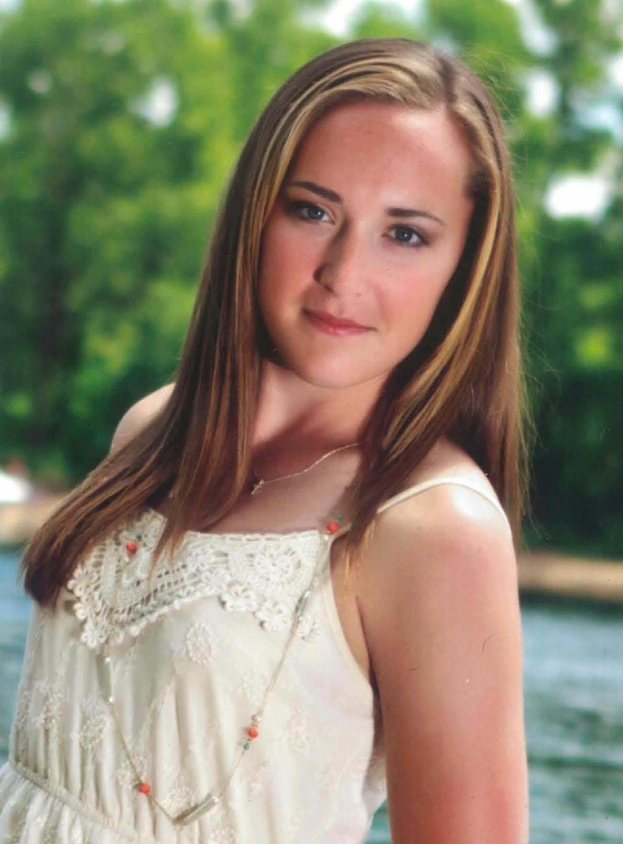 Michaela Mills, Hastings