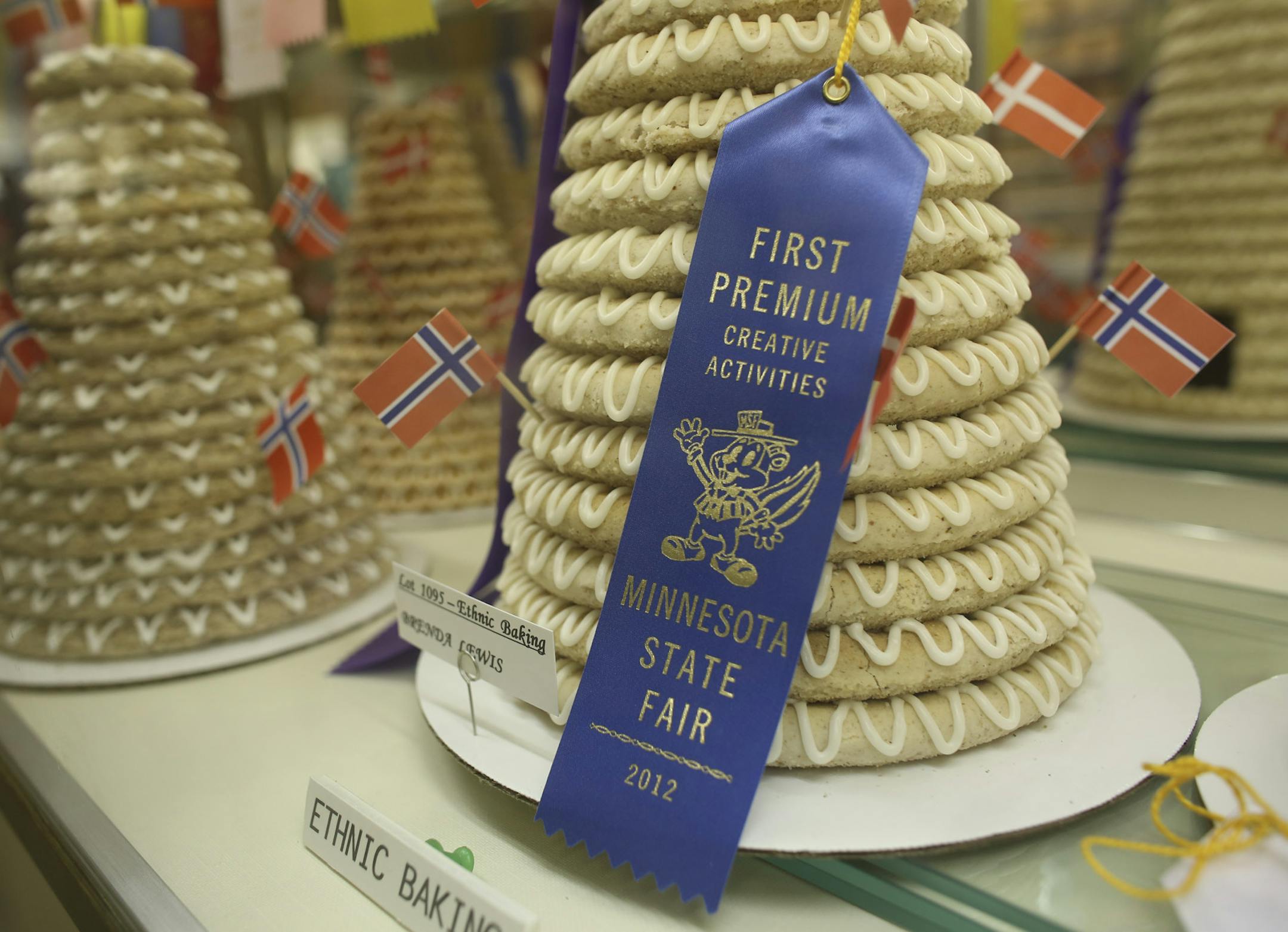 Award winning ethnic baking at in the Creative Arts building at the Minnesota State Fair in Falcon Heights, Min., Friday August 24, 2012. ] (KYNDELL HARKNESS/STAR TRIBUNE) kyndell.harkness@startribune.com