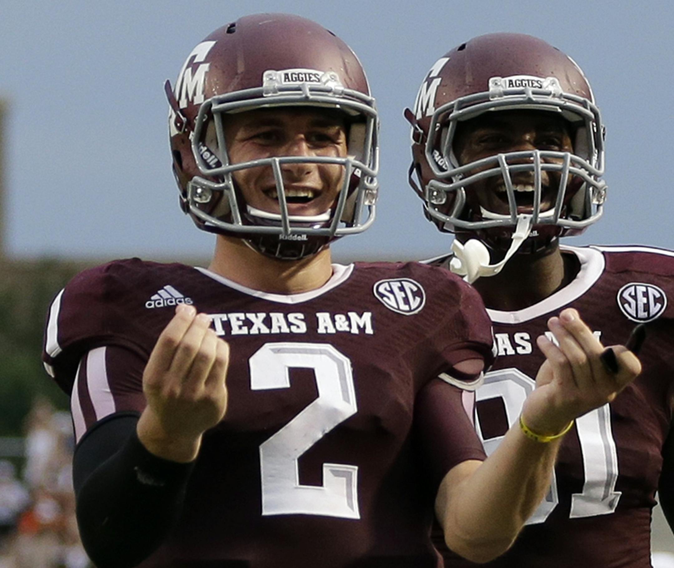 Texas A&M quarterback Johnny Manziel (2)