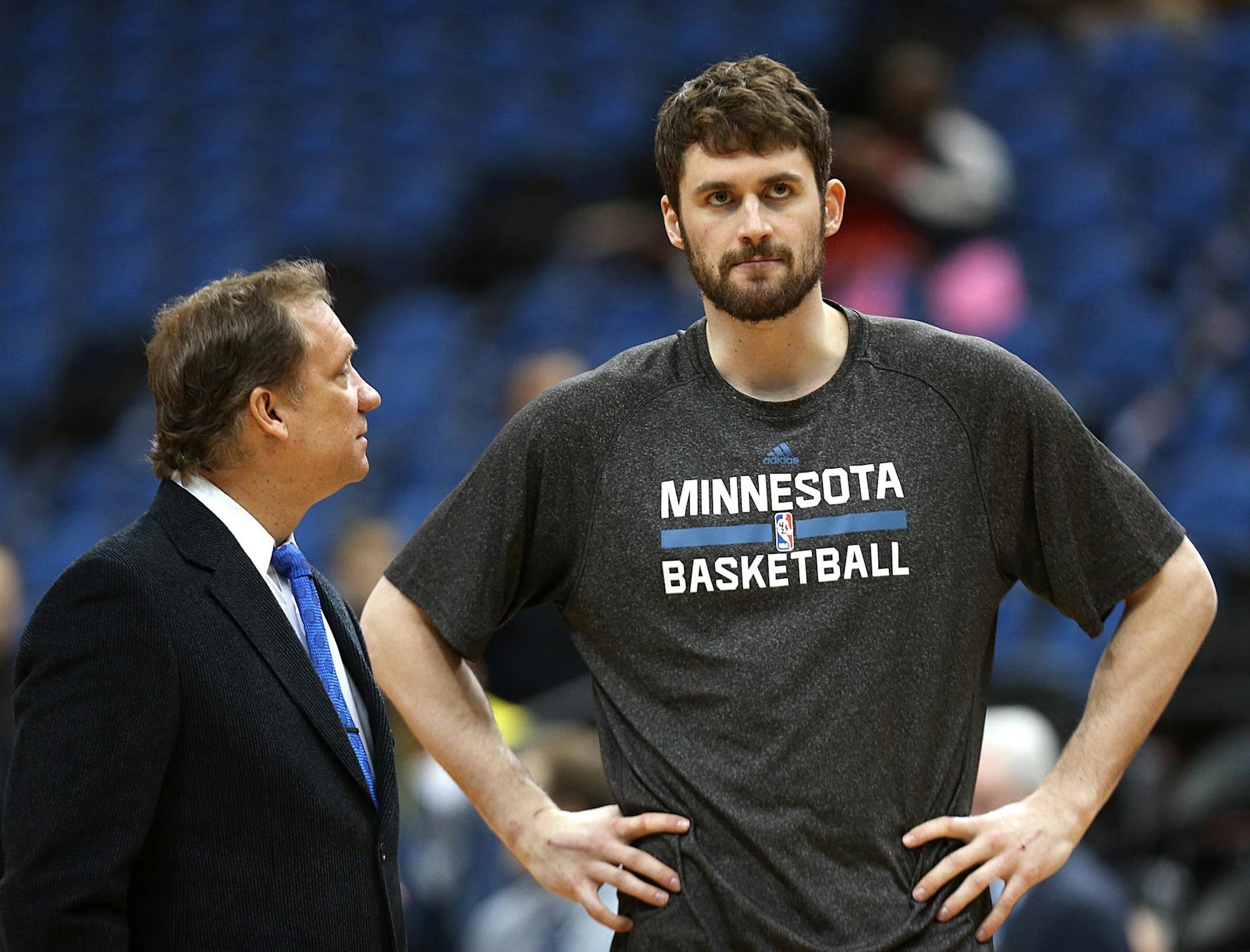 Timberwolves‚Äô Kevin Love talked with Flip Saunders before the game. Love did not play. ] JIM GEHRZ ‚Ä¢ jgehrz@startribune.com / Minneapolis, MN / February 8, 2014 / 7:00 PM / BACKGROUND INFORMATION: The Minnesota Timberwolves played the Portland Trail Blazers at Target Center, Saturday, February 8, 2014.