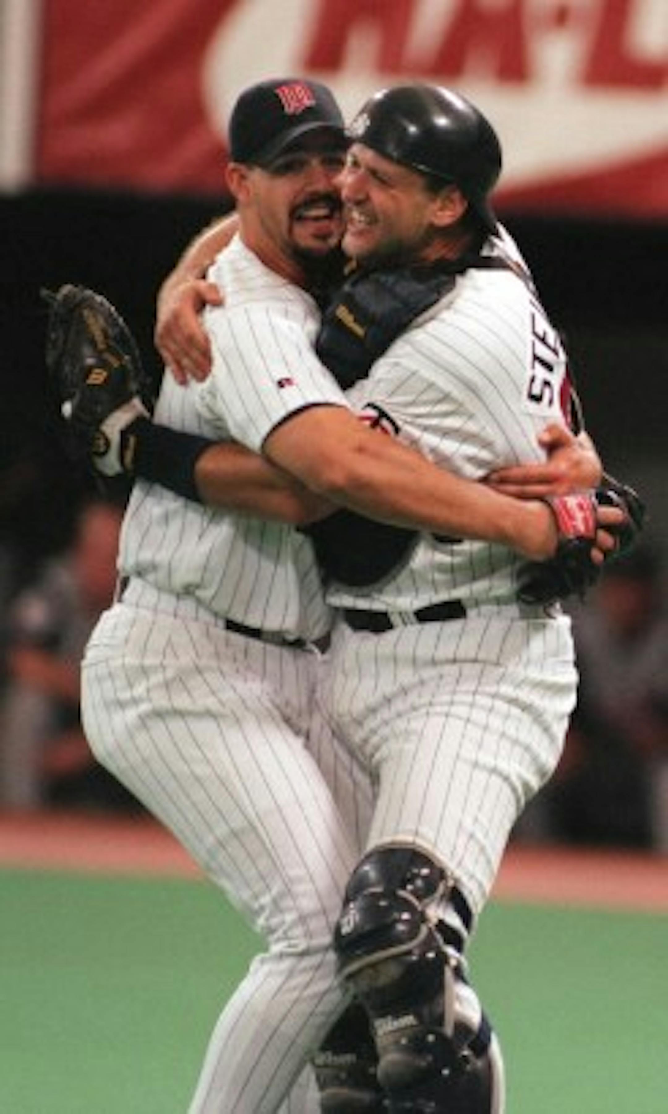 Eric Milton and Terry Steinbach celebrated Milton's no-hitter with a traditional slow dance.