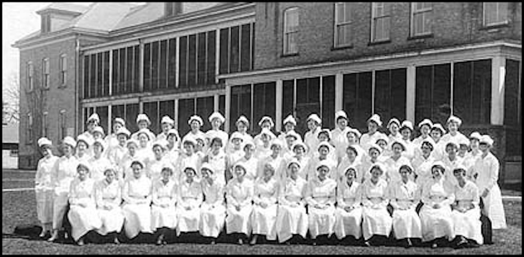 Fort Snelling's nurse corps lined up for this group shot, taken about 1918. (Photo courtesy mnhs.org)