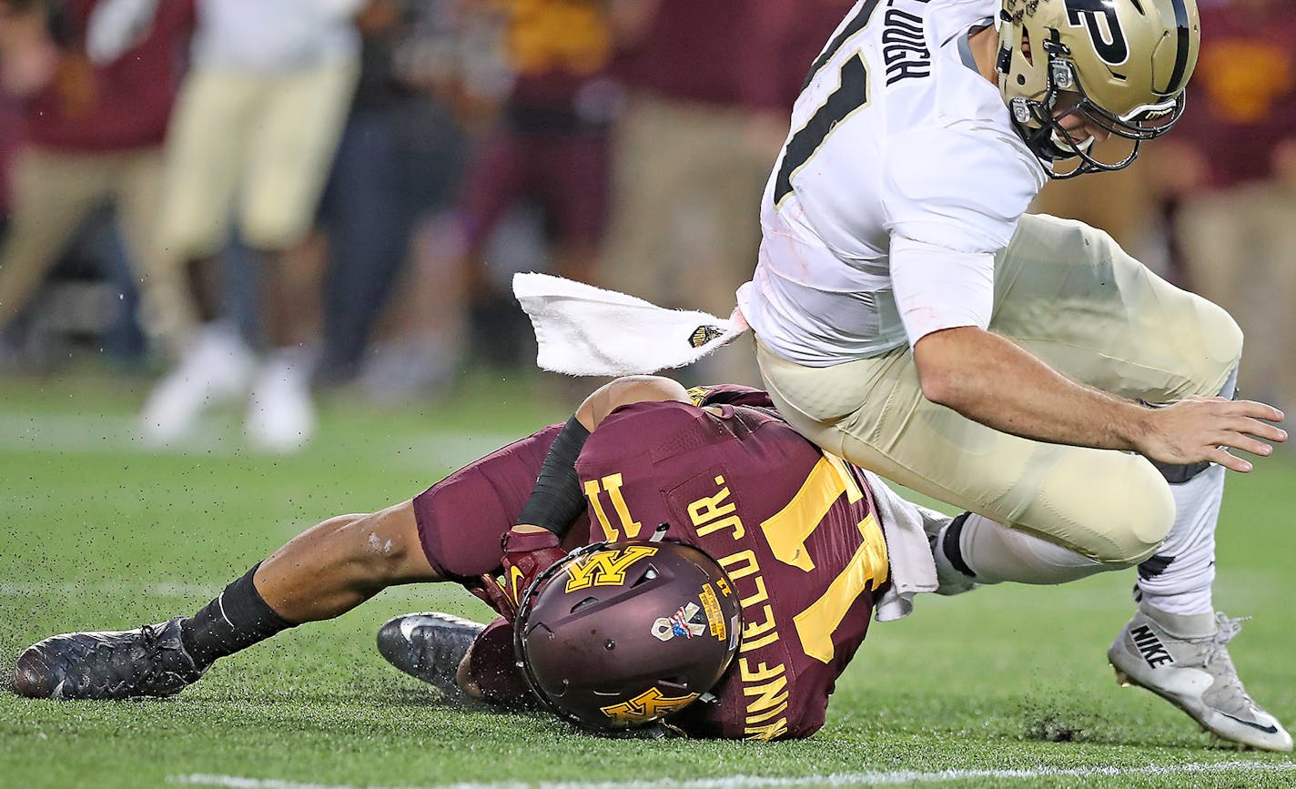 Minnesota's defensive back Antoine Winfield Jr. recovered the ball after a Purdue fumble by Purdue's quarterback David Blough during the fourth quarter as Minnesota took on Purdue at TCF Bank Stadium, Saturday, November 5, 2016 in Minneapolis, MN. ] (ELIZABETH FLORES/STAR TRIBUNE) ELIZABETH FLORES &#x2022; eflores@startribune.com