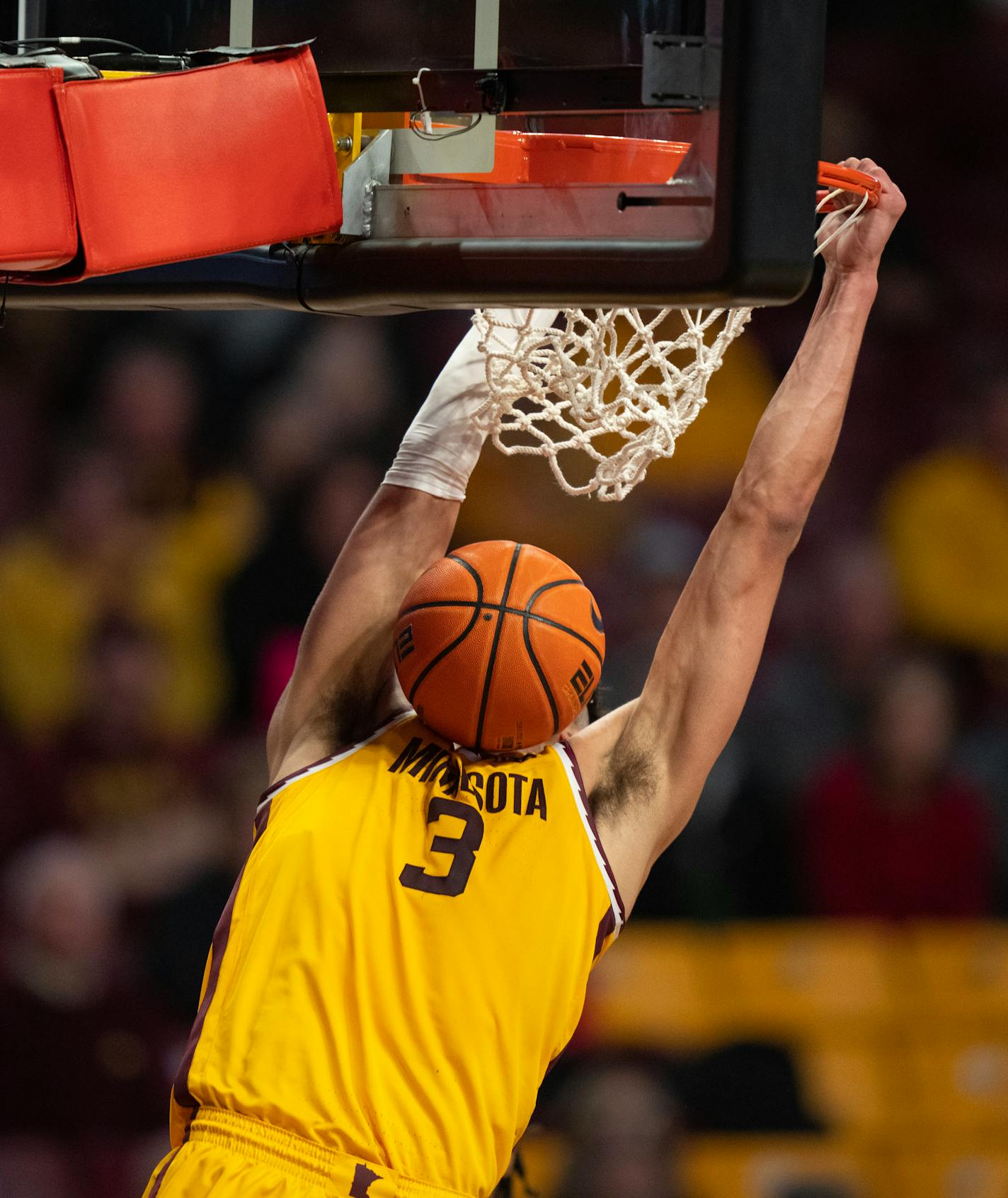 Minnesota Gophers forward Dawson Garcia (3) had dunk late in the second half Monday, Nov. 14, 2022 at Williams Arena in Minneapolis. The University of Minnesota men's basketball was defeated by the DePaul University Blue Demons 69-53. ] JEFF WHEELER • Jeff.Wheeler@startribune.com