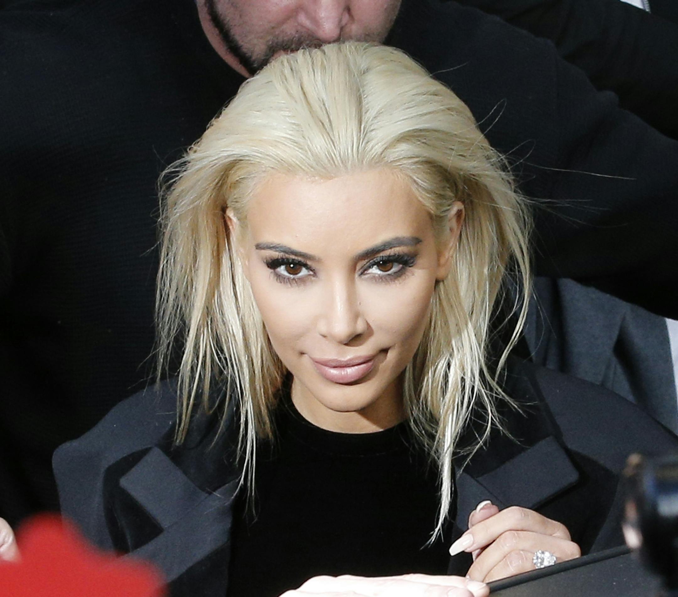 Kim Kardashian: Step away from the Periscope!