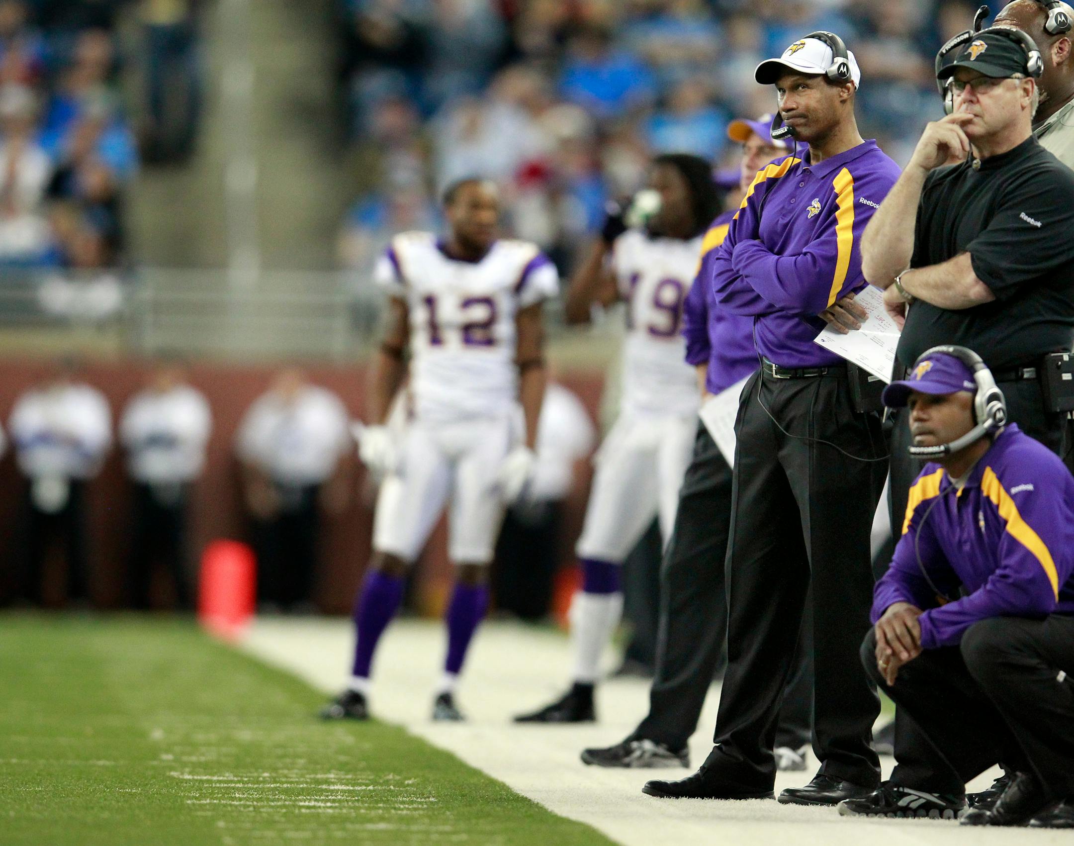 Leslie Frazier and defensive coordinator Fred Pagac