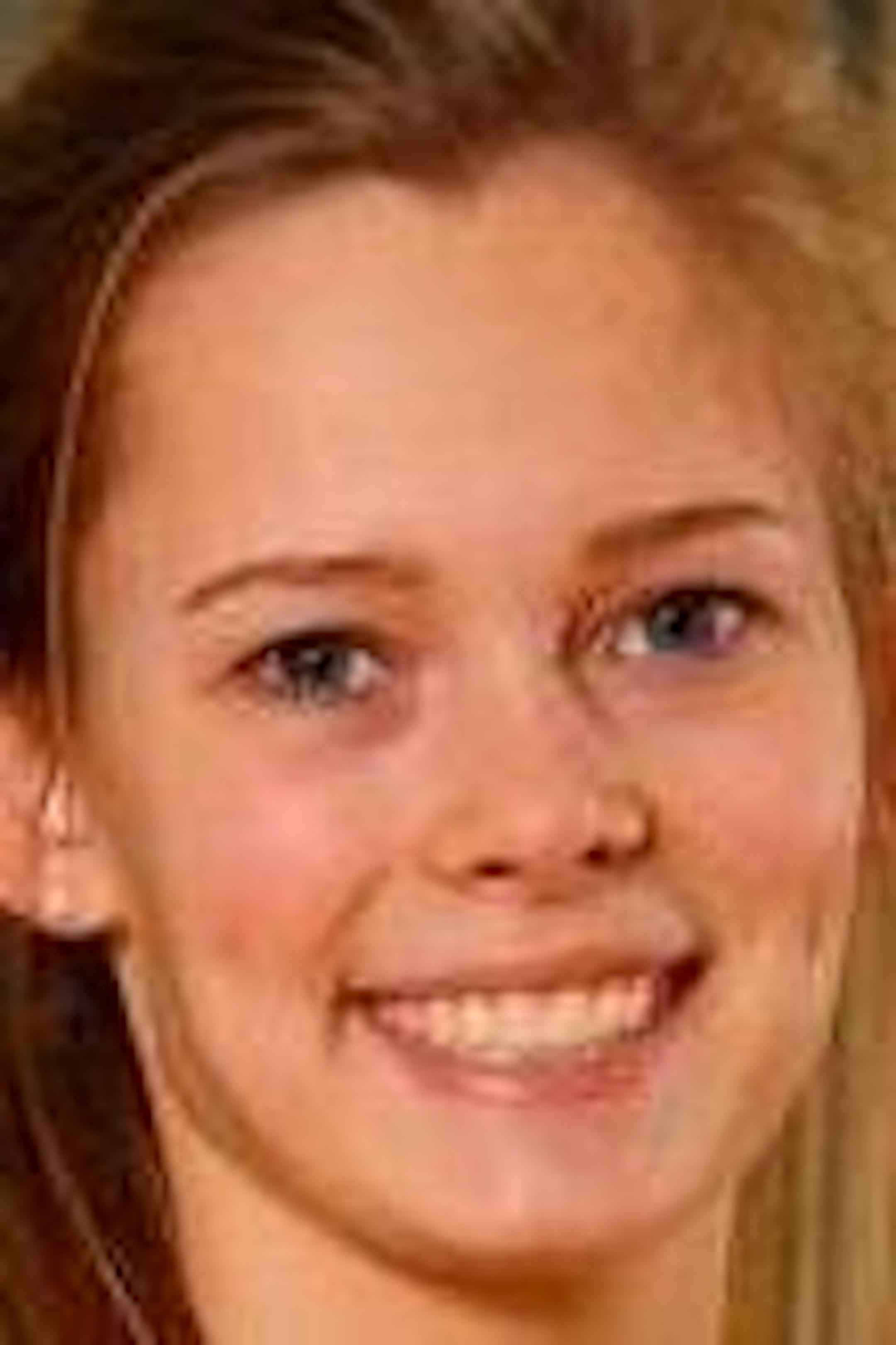 Olivia Fixsen, Mounds View track and field