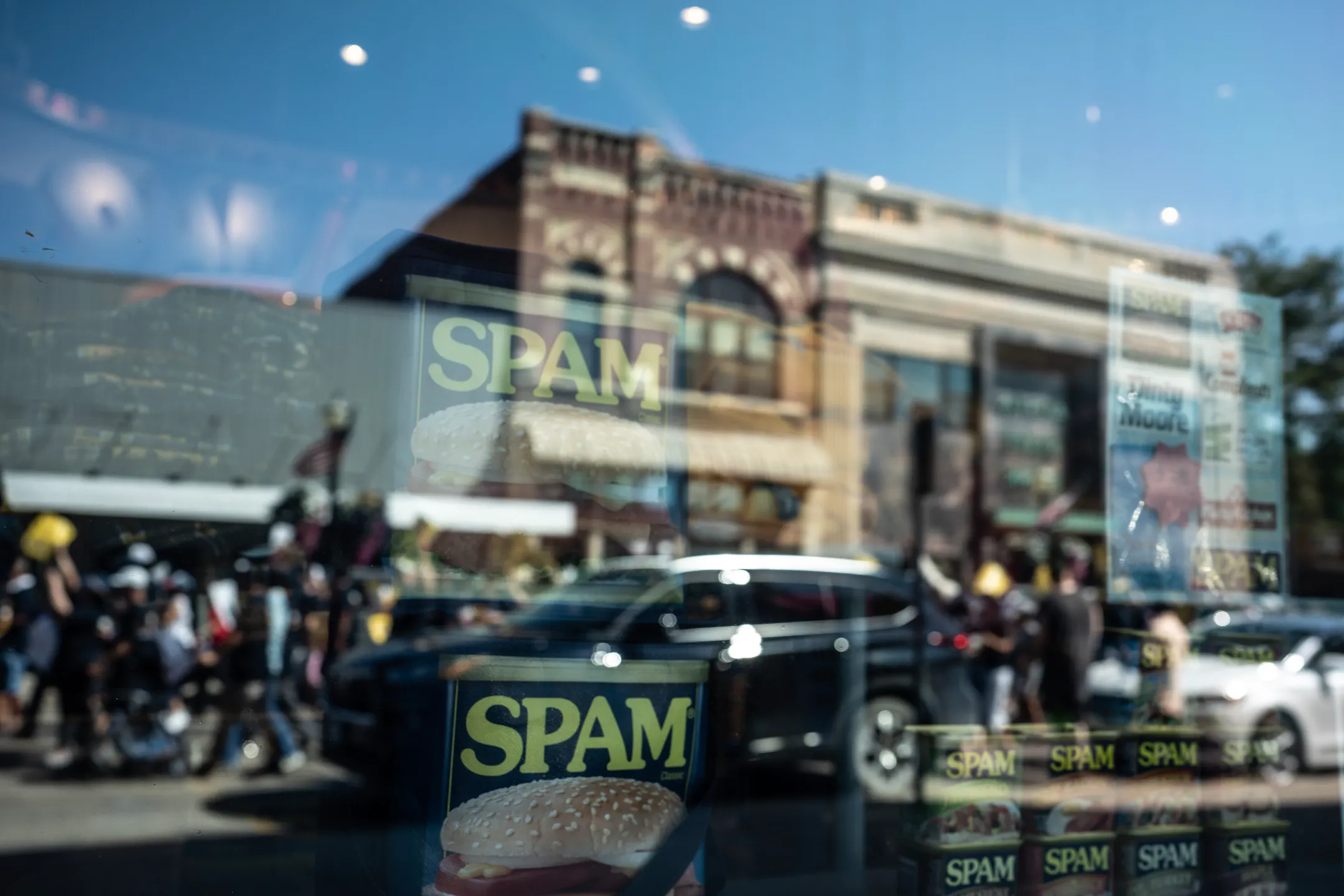 Nearly four decades after infamous strike, Hormel workers in Austin ...
