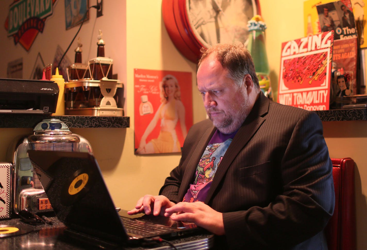 Rock the Cause Records founder Scott Herold was photographed at his home office Tuesday, Oct. 13, 2015, in Minneapolis, MN.](DAVID JOLES/STARTRIBUNE)djoles@startribune.com What do late Twin Cities singer and teen YouTube star Zach Sobiech, British rock pioneer Donovan of Mellow Yellow fame and modern indie-rockers such as the Flaming Lips and Lissie have in common? A Minneapolis-based label that is turning into one of the most prominent nonprofit record companies in the music industry. Started i