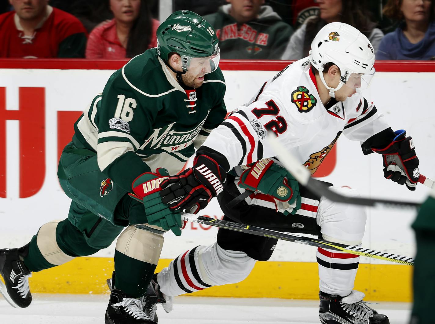 Jason Zucker (16) and Artemi Panarin (72) chased the puck in the second period. ] CARLOS GONZALEZ &#xa5; cgonzalez@startribune.com - February 21, 2017, St. Paul, MN, Xcel Energy Center, NHL, Hockey, Chicago Blackhawks at Minnesota Wild