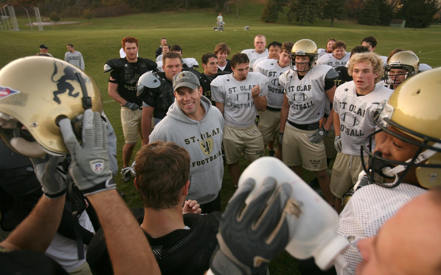 Oles head coach Chris Meidt talked to his players at the end of practice Thursday afternoon on the St. Olaf campus in Northfield.