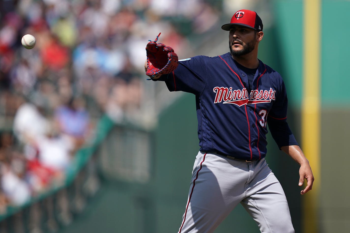 Minnesota Twins pitcher Martin Perez (33) got the ball back after he delivered a pitch during Sunday's game. ] ANTHONY SOUFFLE &#x2022; anthony.souffle@startribune.com The Minnesota Twins played the Boston Red Sox for a Spring Training game Saturday, Feb. 23, 2019 at JetBlue Park at Fenway South in Fort Myers, Fla.