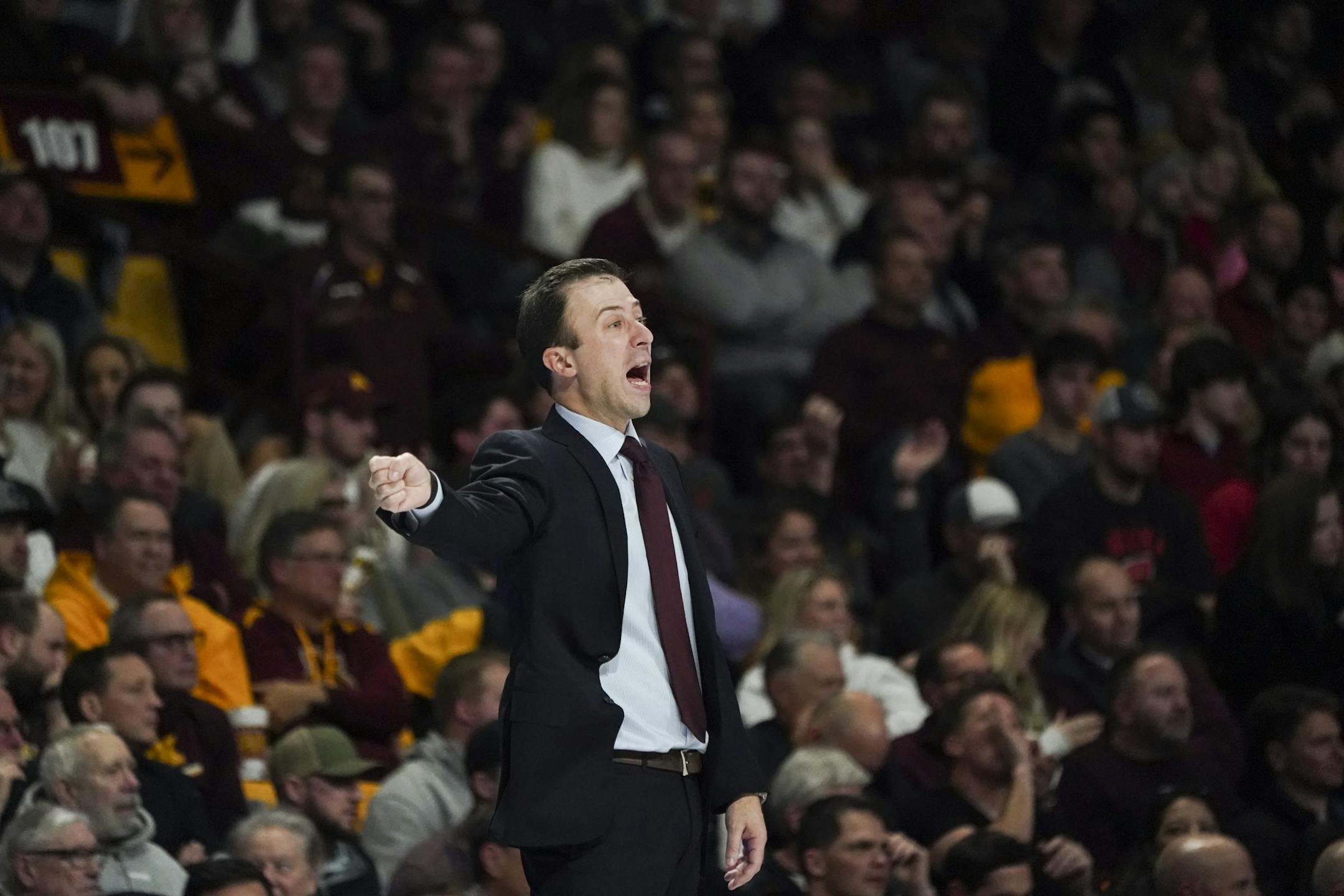 Minnesota Gophers head coach Richard Pitino in the second half.