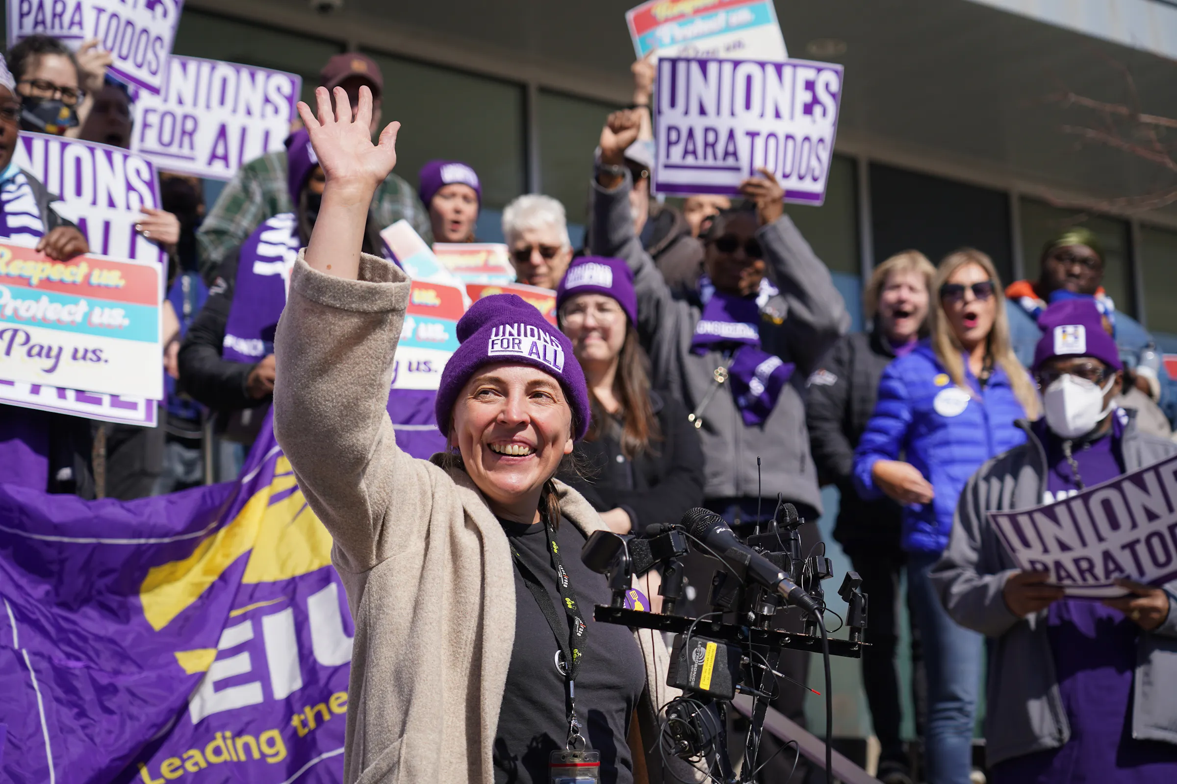 Minneapolis school food service workers file intent to strike