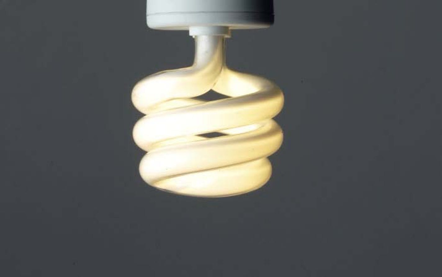 Compact fluorescent light bulb