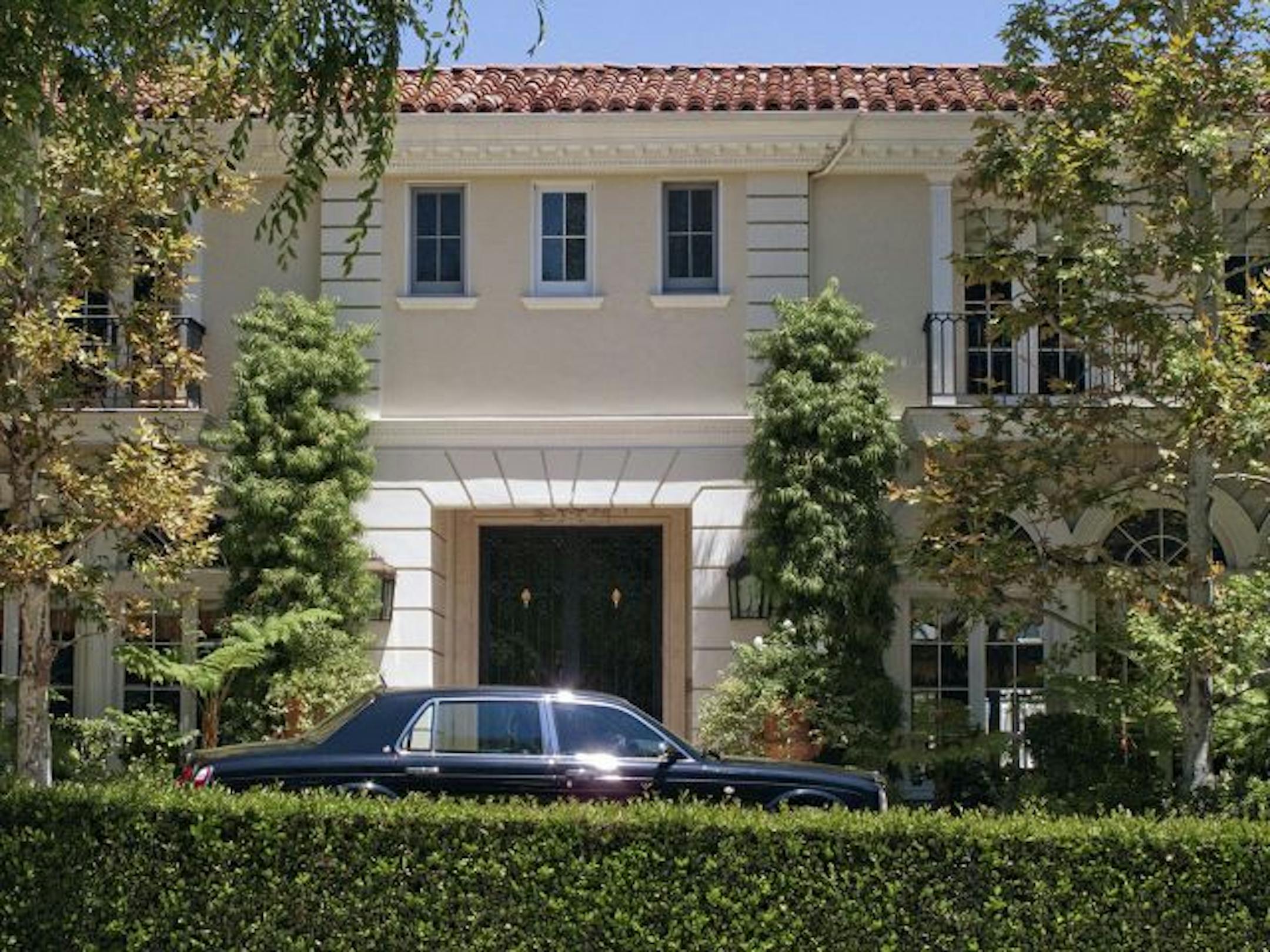 Art by photographer Angela Strassheim"Evidence, (two Mossberg twelve-gauge shotguns)," 200911 x 14Courtesy of the artist