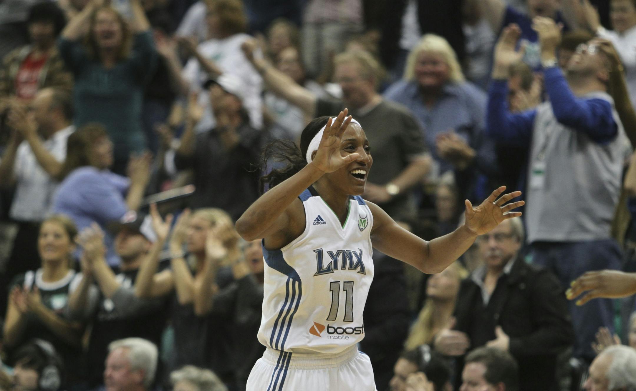 Lynx guard Candice Wiggins