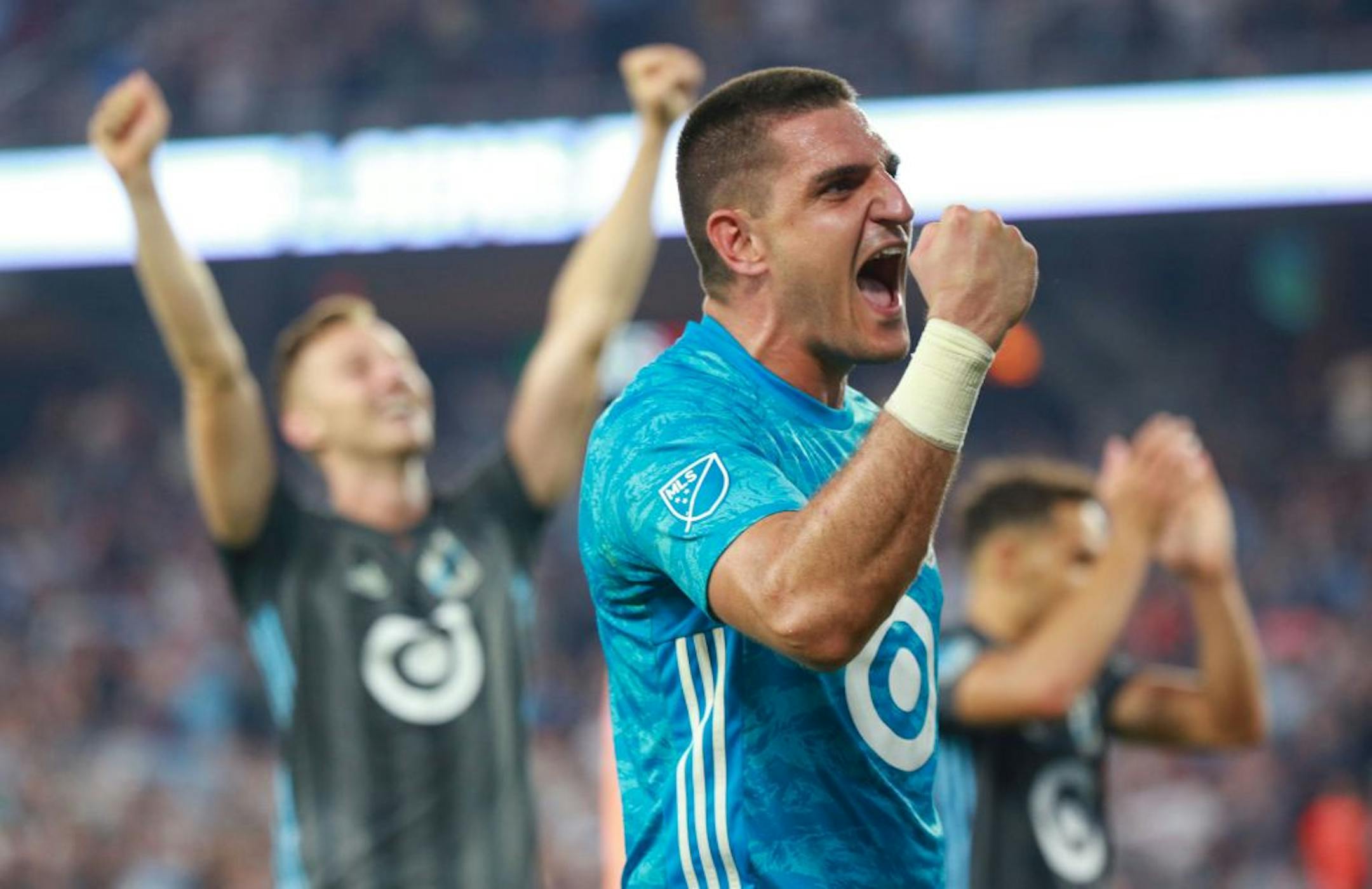 Vito Mannone (1) celebrates with his team after a 1-0 win over FC Dallas. Mannone made a game winning penalty kick save in stoppage time. ALEX KORMANN ¥ alex.kormann@startribune.com The Minnesota United FC took on FC Dalls on Saturday July 13, 2019 at Allianz Field in St. Paul, MN.