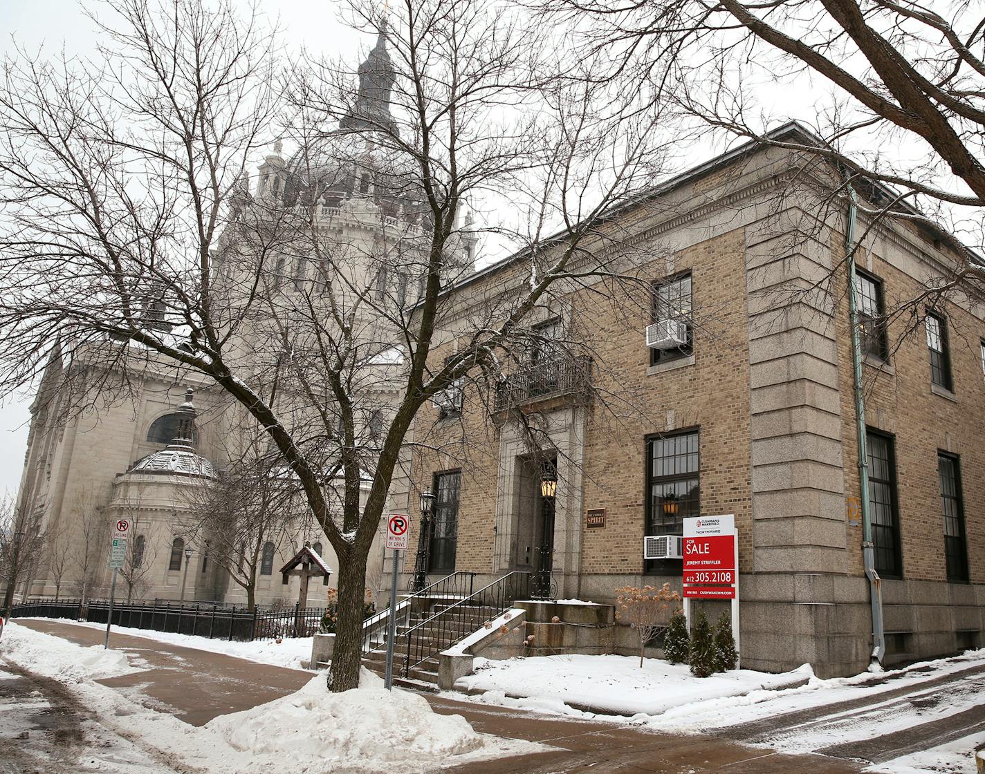 The building owned by the St. Paul Minneapolis Archdiocese at 244 Dayton Avenue in St. Paul on Thursday, January 7, 2016. ] (Leila Navidi/Star Tribune) leila.navidi@startribune.com BACKGROUND INFORMATION: The St. Paul Minneapolis Archdiocese has signed purchase agreements on all four properties it is selling to pay creditors in its bankruptcy reorganization.