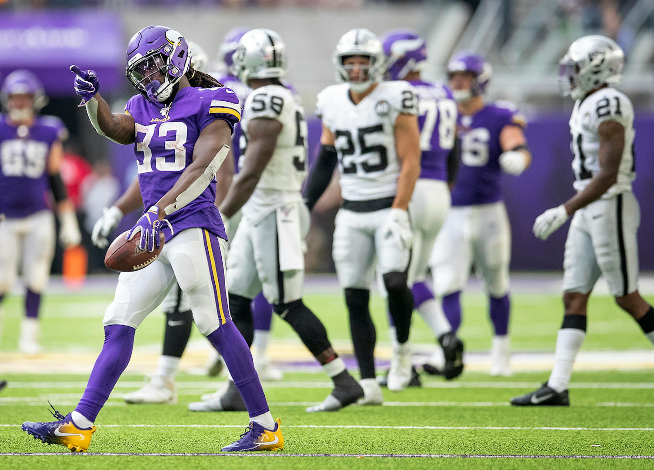 Vikings running back Dalvin Cook celebrated a first down in third quarter.