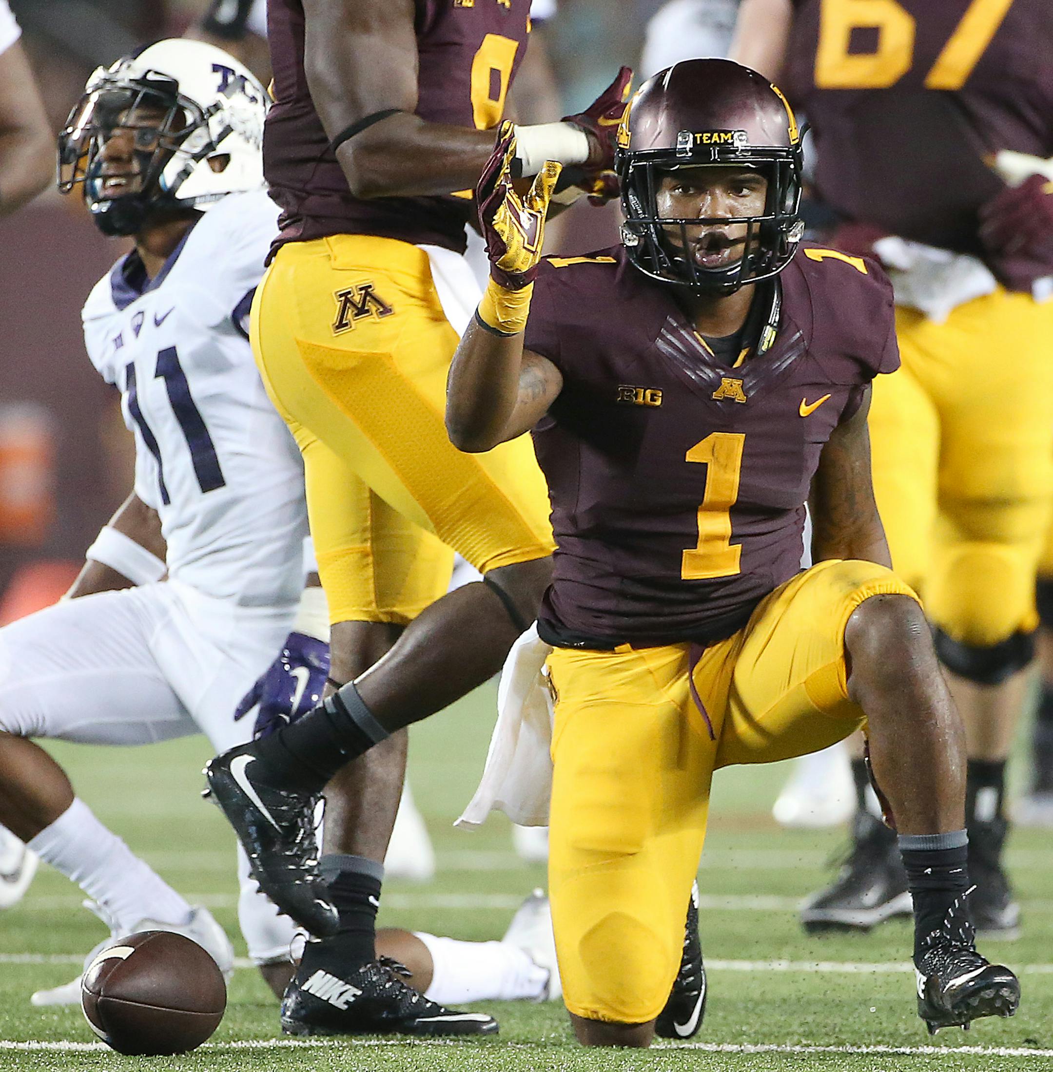 Senior wide receiver KJ Maye led the Gophers in both targets (nine) and receptions (four) Thursday against TCU.