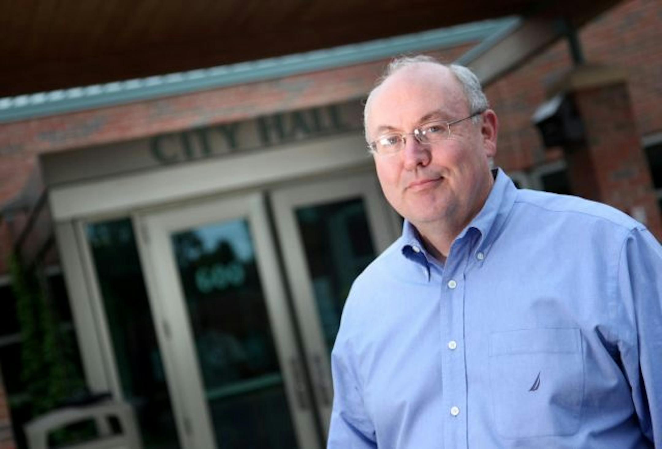 Council member Dave Roeser proposed an ordinance to make English the official language in Lino Lakes,