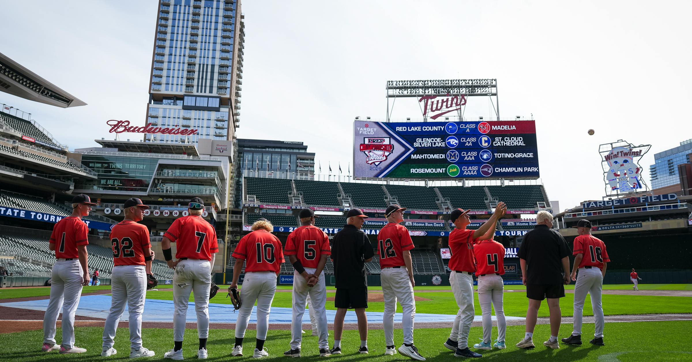 Red Lake County vs. Madelia for the Class 1A baseball state title