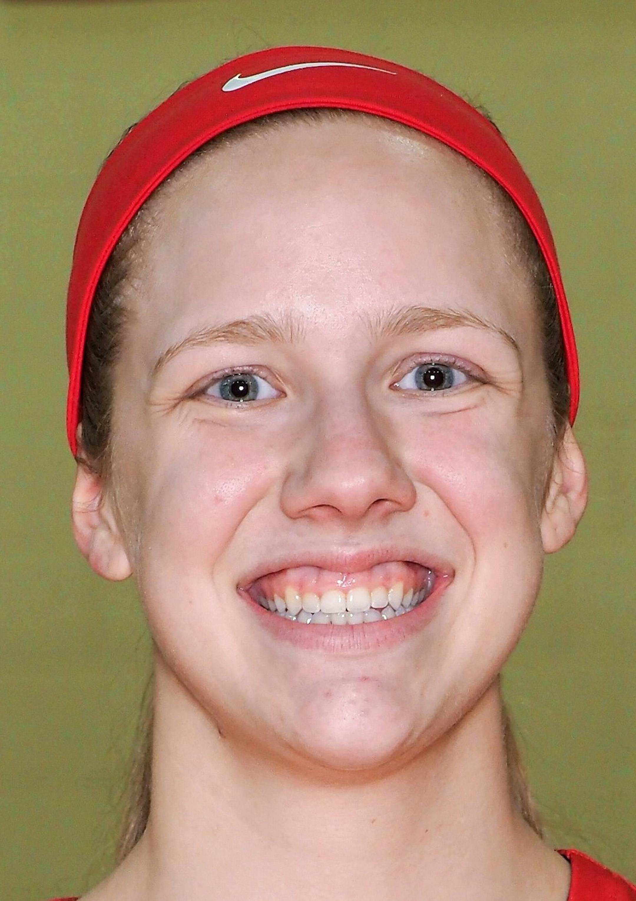 Tori Nelson, Henry Sibley girls basketball, sr., 2018-19