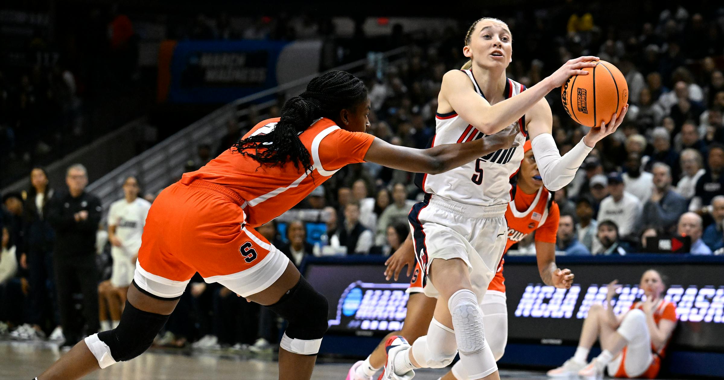 Bueckers scores 32 as No. 3 seed UConn holds off No. 6 seed Syracuse 72-64 Bueckers scores 32 as No. 3 seed UConn holds off No. 6 seed Syracuse 72-64