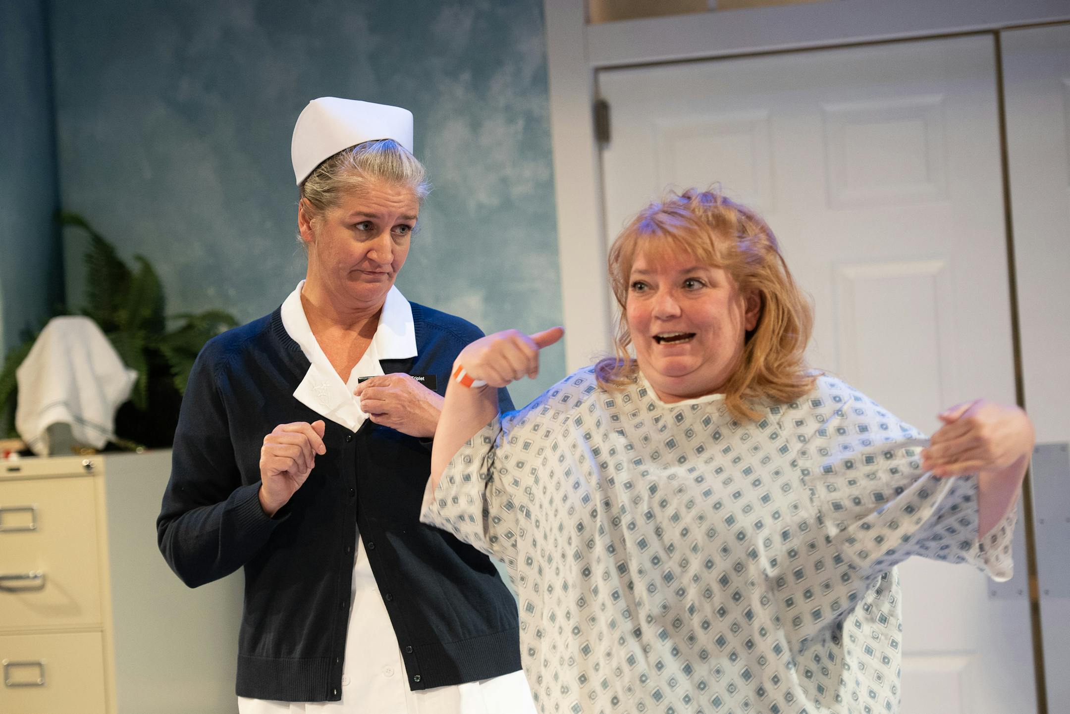 Greta Grosch and Ellen Apel in "Pop Goes the Noggin."