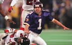 Vikings vs Atlanta for the NFC Championship at the Metrodome -- January 17, 1999. Kicker Gary Anderson misses his first field goal try of the year.